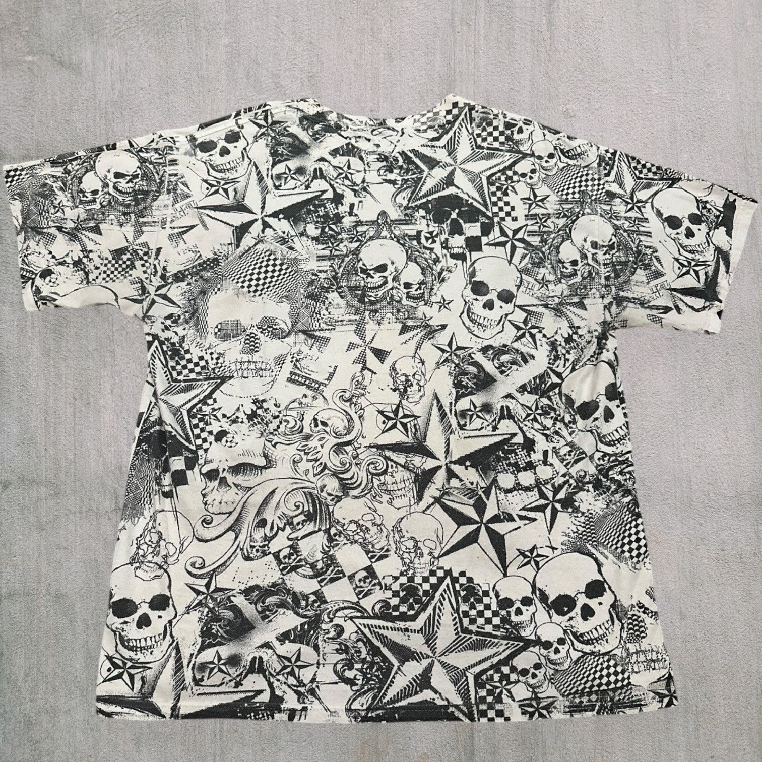 Other Vintage Tennessee River skulls all over print Size US L / EU 52-54 / 3 - 2 Thumbnail