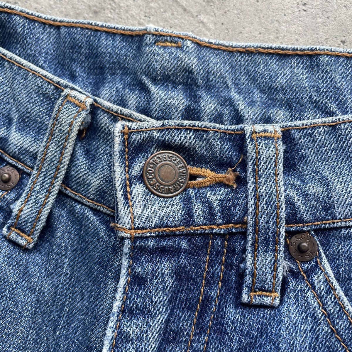 Levi's Vintage Levi’s 519 J09 Faded Jeans Pants Denim W27x29 Size US 27 - 6 Thumbnail