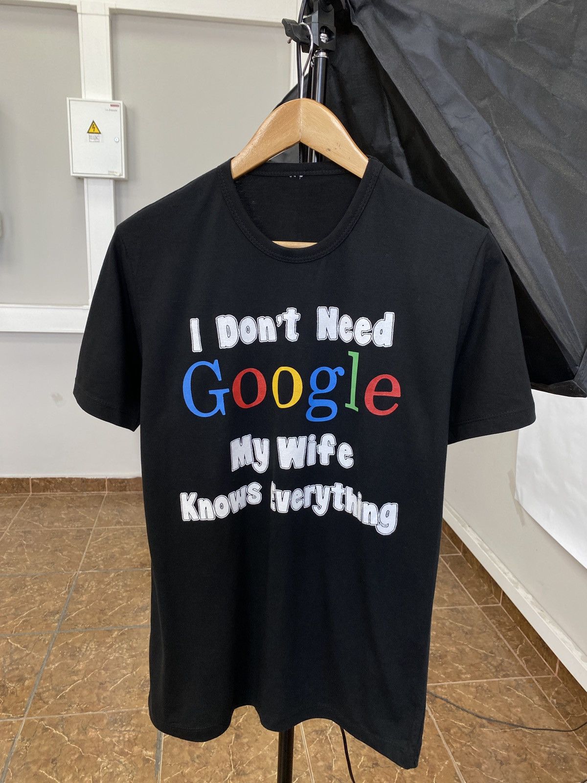 4GSELLER Vintage 90s I don’t need google my wife knows everything Size US S / EU 44-46 / 1 - 1 Thumbnail