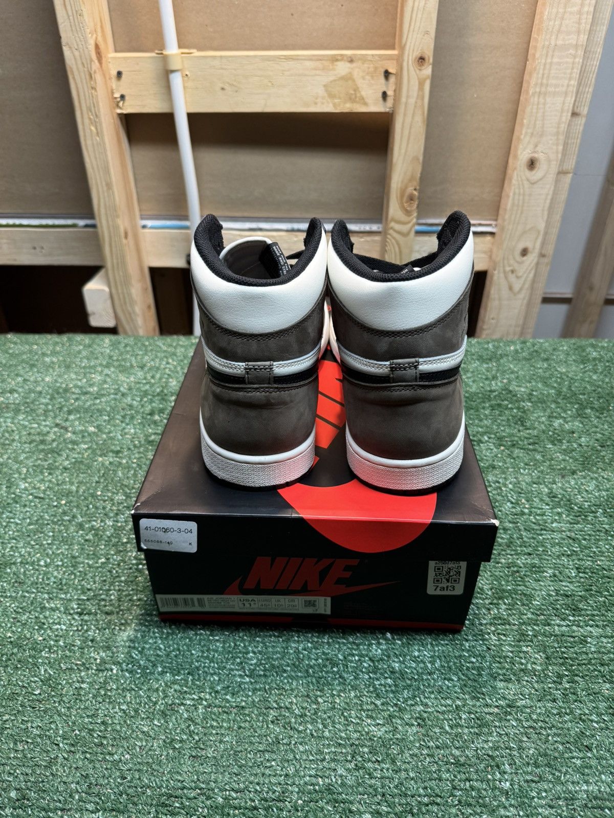 Jordan Brand Jordan Retro 1 Dark Mocha Size 11.5 Size US 11.5 / EU 44-45 - 12 Thumbnail