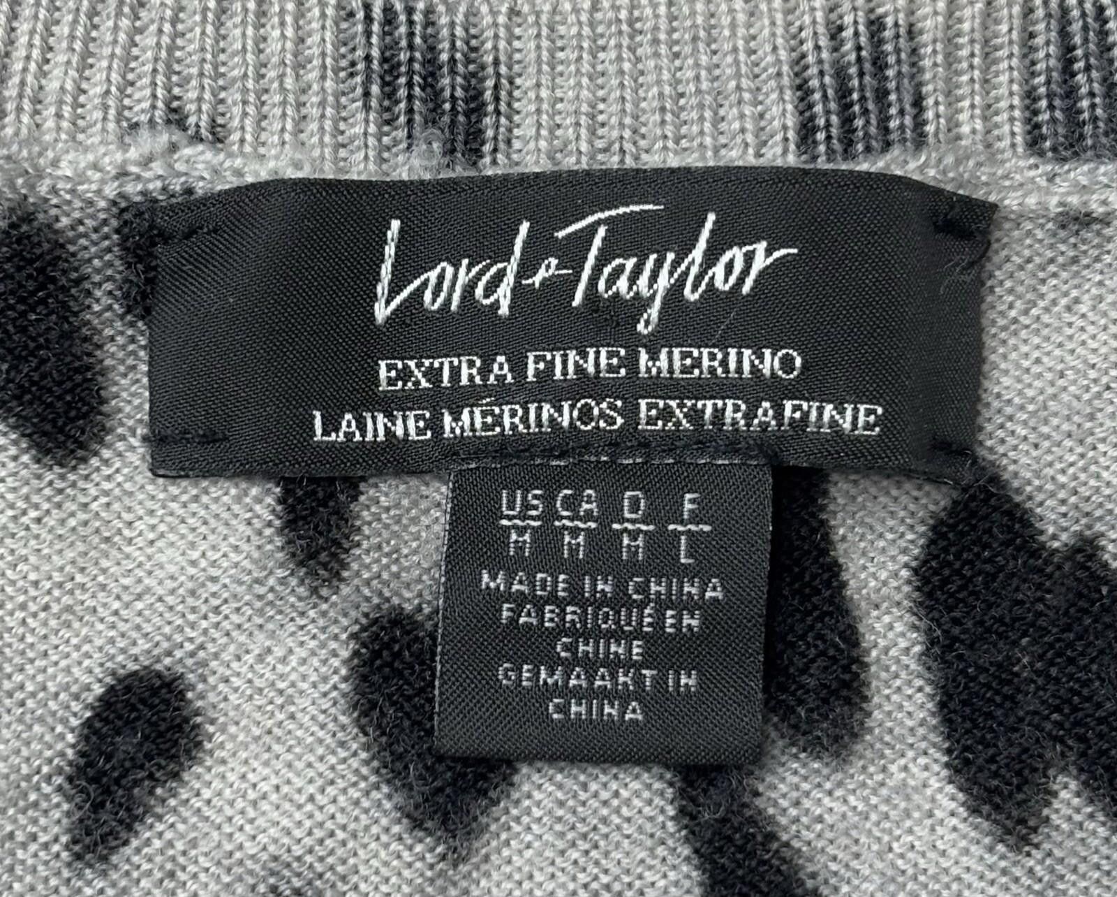 Lord & Taylor Lord & Taylor Sweater Women's Medium Extra Fine Merino Wool Size M / US 6-8 / IT 42-44 - 2 Thumbnail