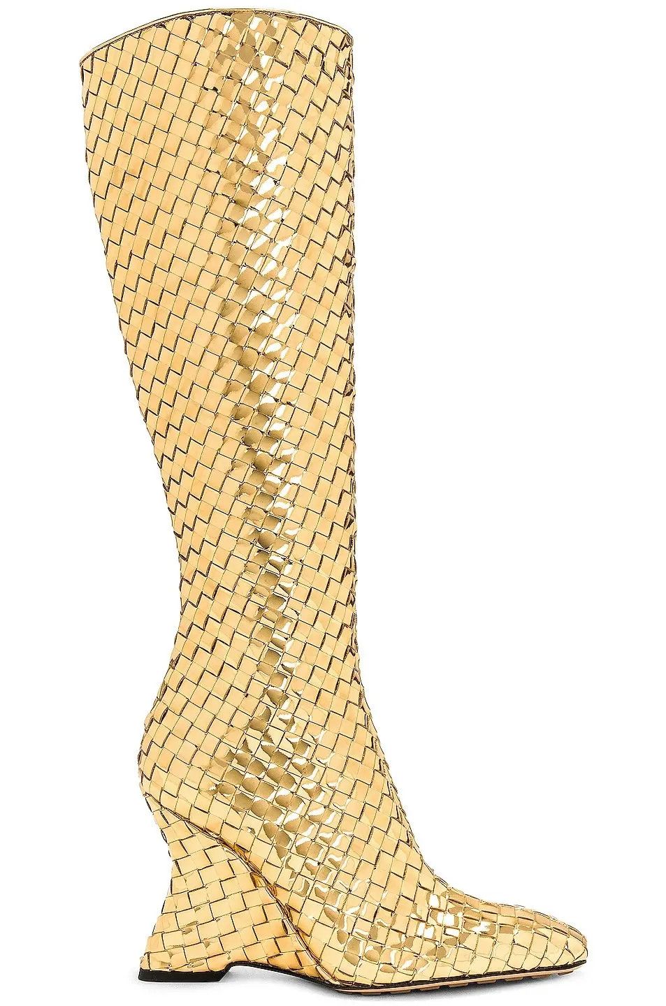 o1n1vont1224 Comet Wedge Boots in Gold
