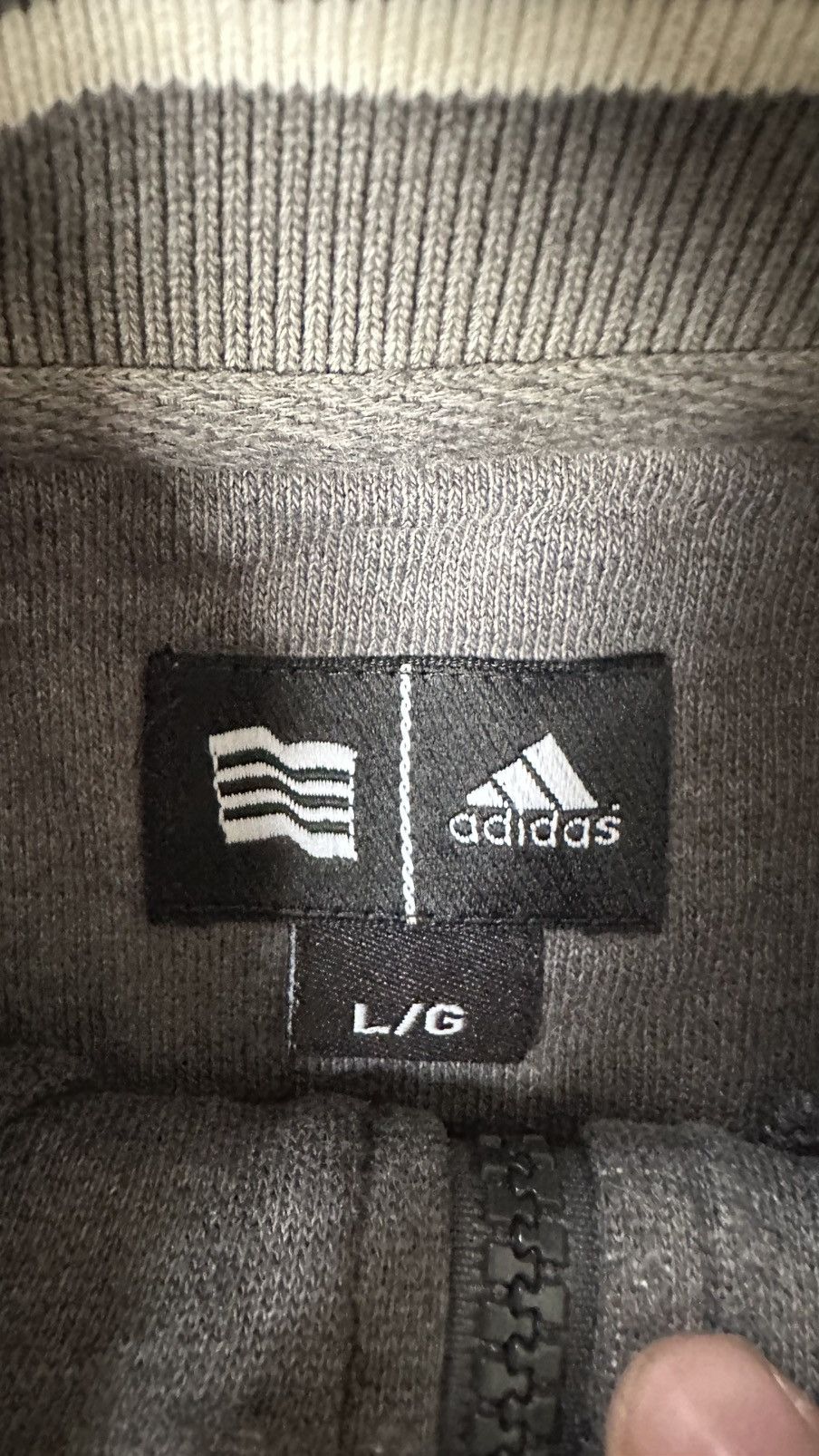 Adidas VINTAGE ADIDAS MIDZIPPER SWEATER Size US L / EU 52-54 / 3 - 6 Thumbnail