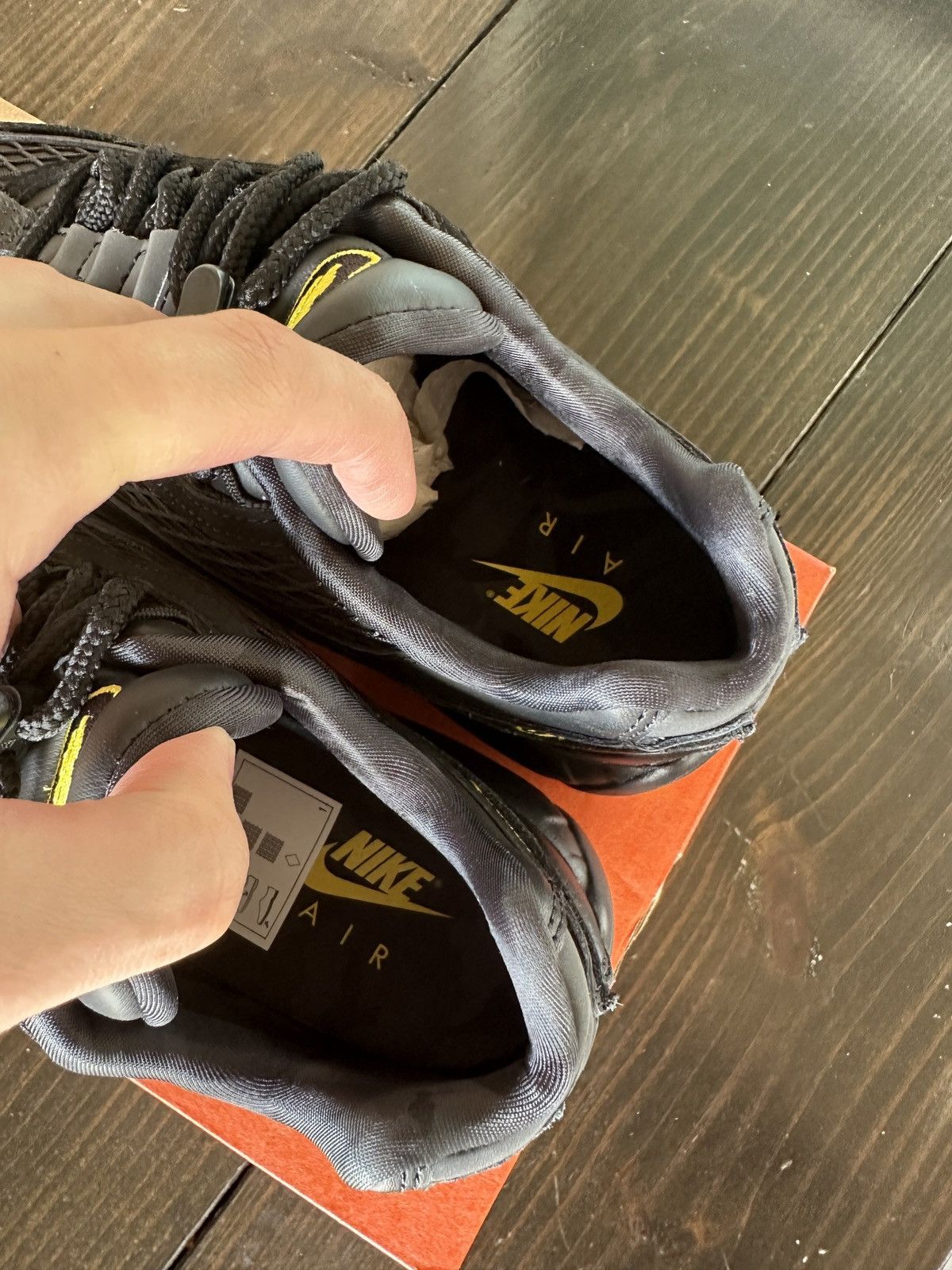 Corteiz × Nike Corteiz x Nike Air Max 95 Honey Black Size US 8 / EU 41 - 8 Thumbnail