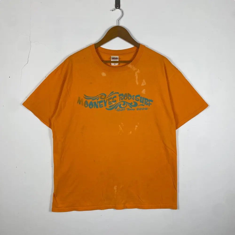 Other MOONEYES ROD & SURF Surf Times 2000 Distressed Tee Shirt Size US XL / EU 56 / 4 - 3 Thumbnail