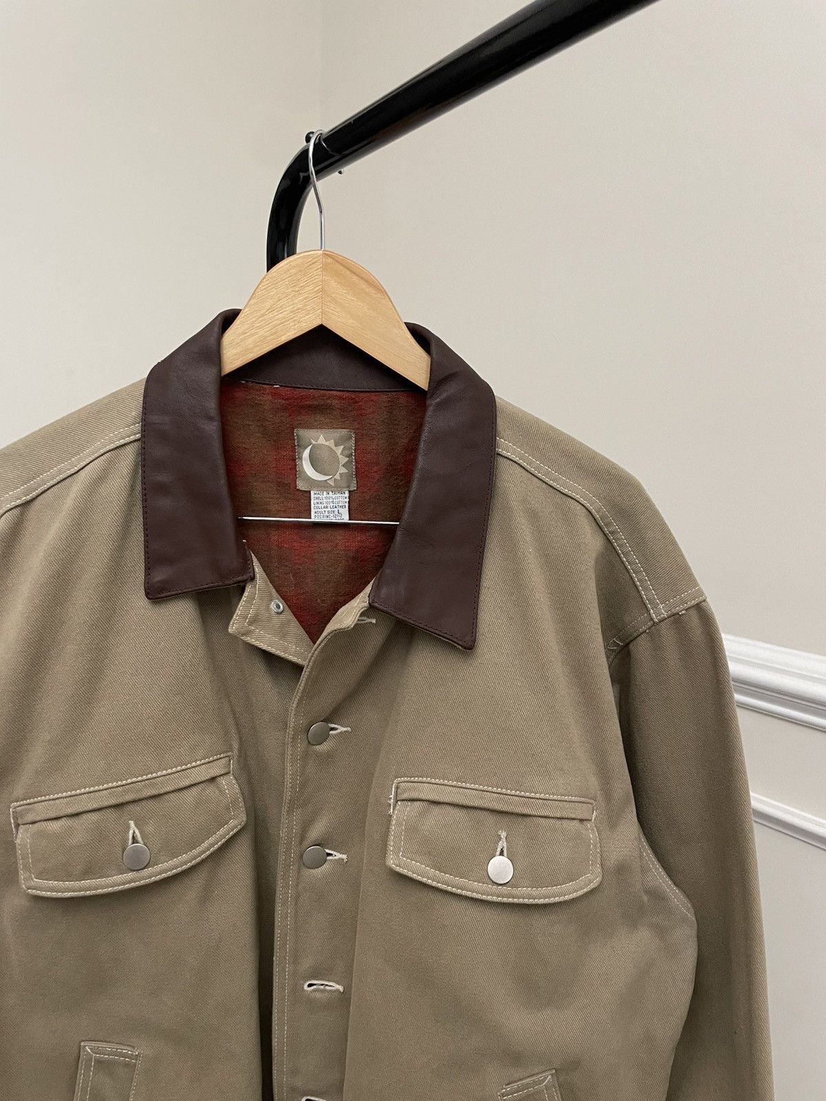 Vintage Vintage 90s Earth Tone Detroit Style Work Jacket Carhartt Size US L / EU 52-54 / 3 - 1 Thumbnail