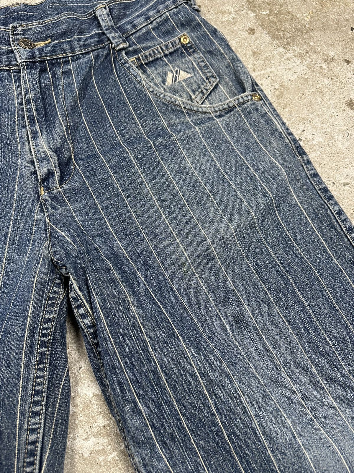 MLB × New York Yankees × Vintage Vintage Y2K New York Yankees Pinstripe Denim Shorts Jorts Size US 30 / EU 46 - 8 Thumbnail