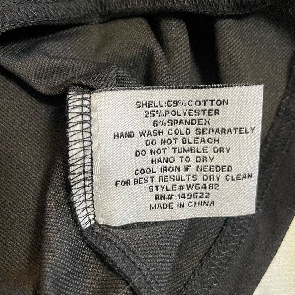 Other NWT New $128 Walter Baker Bethany Padded Shoulder Black Top Size XS / US 0-2 / IT 36-38 - 8 Thumbnail