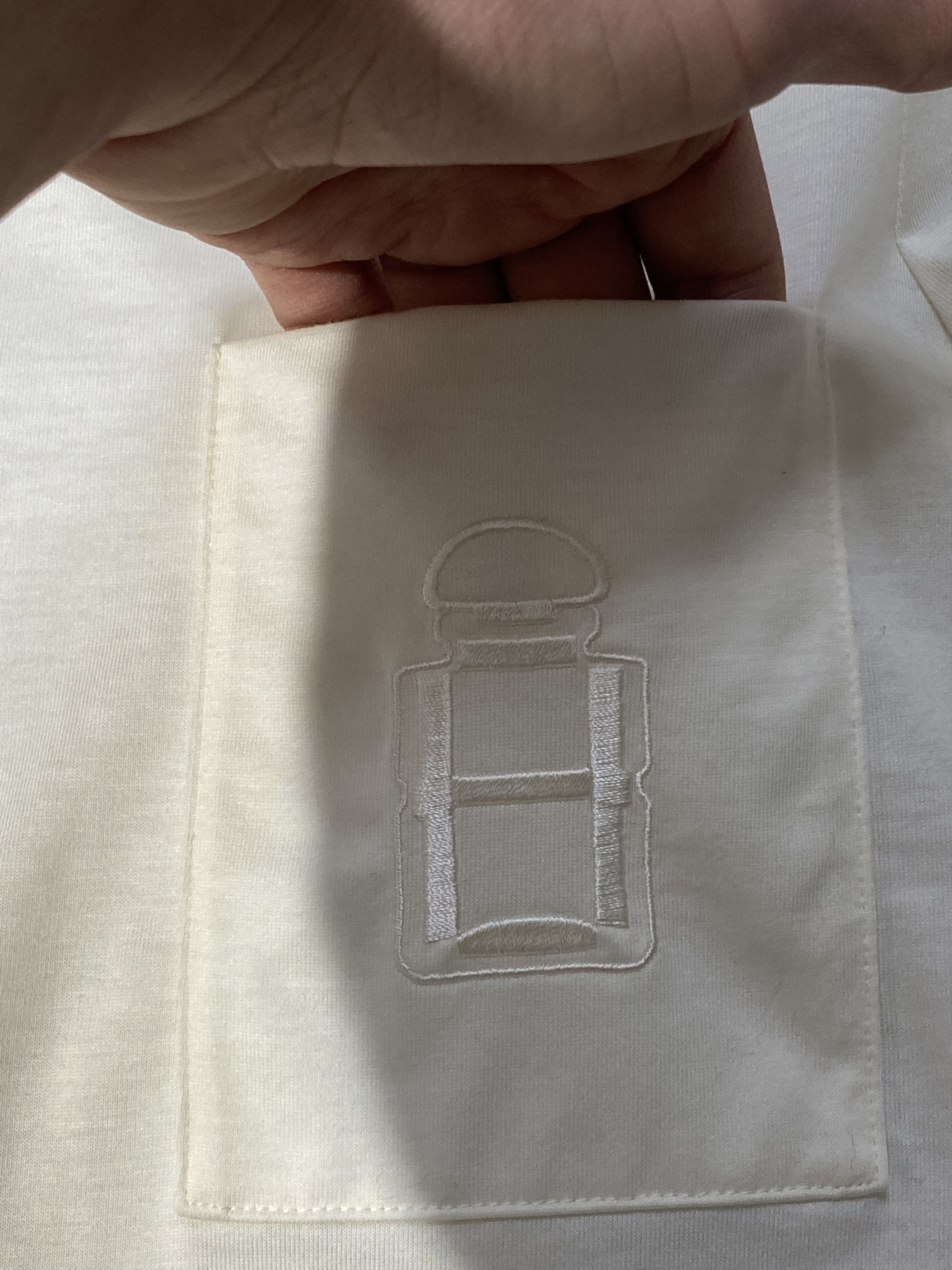 Hermes Rare HERMES embroidered pocket retro bag logo T-shirt Size S / US 4 / IT 40 - 7 Thumbnail