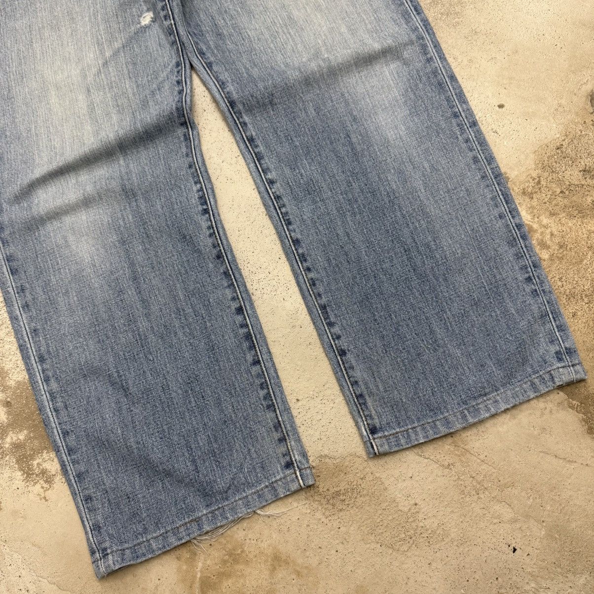 Wrangler Vintage Wrangler Light Wash Distressed Denim Pants Size US 36 / EU 52 - 5 Thumbnail