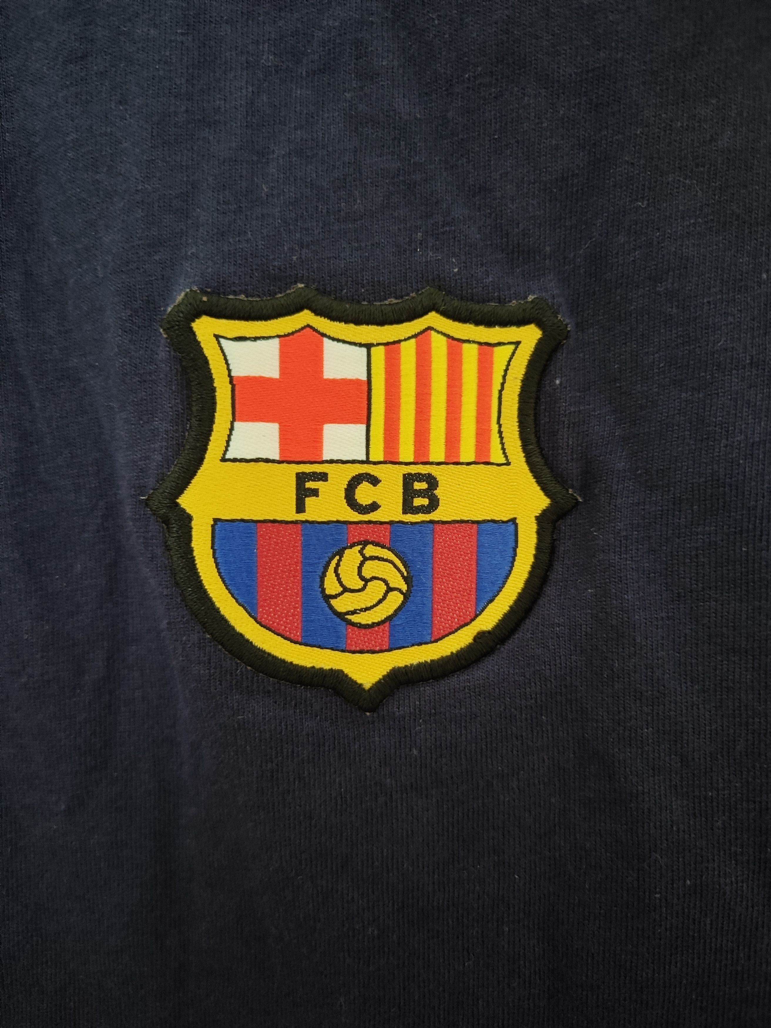 Vintage Vintage FC Barcelona T-Shirt (Unbranded, Retro Fanwear) Size US M / EU 48-50 / 2 - 4 Thumbnail