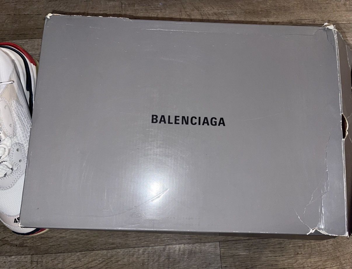 Balenciaga Balenciaga Triple S sneaker 'White Black Red' Size US 12 / EU 45 - 9 Thumbnail