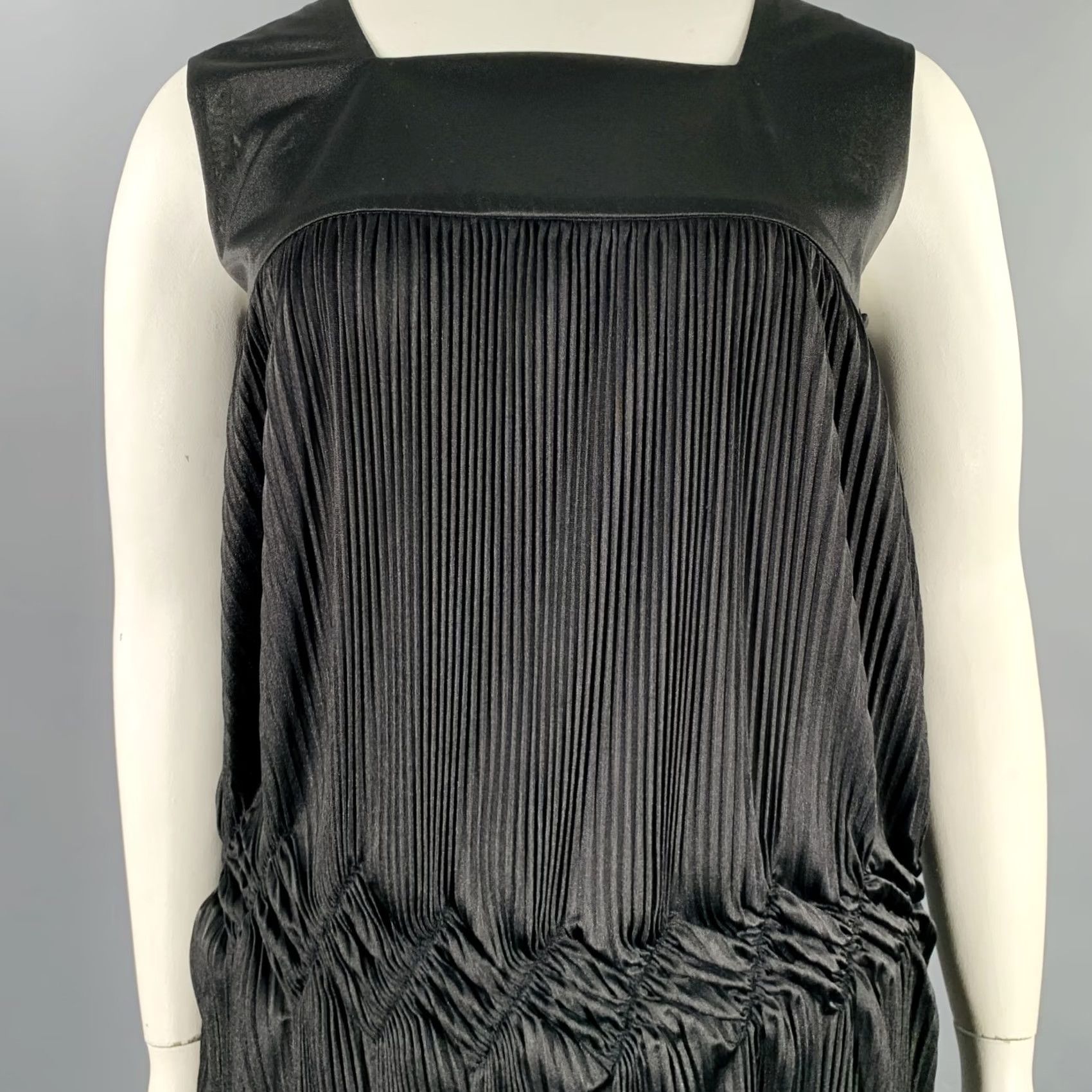 Comme des Garcons Girl VINTAGE COMME des GARCONS Dress Black Polyester Pleated Sleeveless L Midi Women Size L / US 10 / IT 46 - 2 Thumbnail