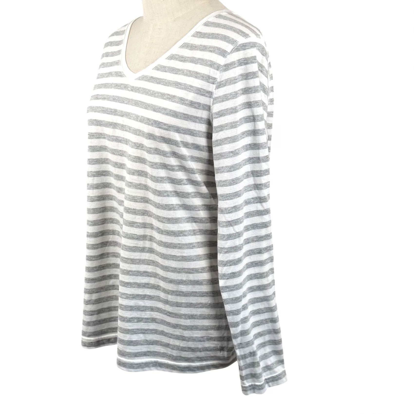 Vintage Danskin Now Active Tee XL Grey White Striped V Neck Long Sleeve Breathable Basic Size XL / US 12-14 / IT 48-50 - 2 Thumbnail