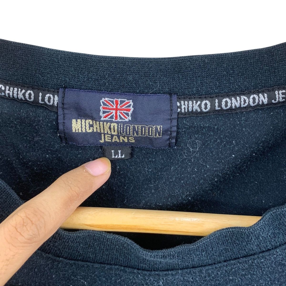 Michiko Koshino London Vintage MICHIKO LONDON JEANS Bling Rhinestone Tee Shirt Top Size L / US 10 / IT 46 - 7 Thumbnail