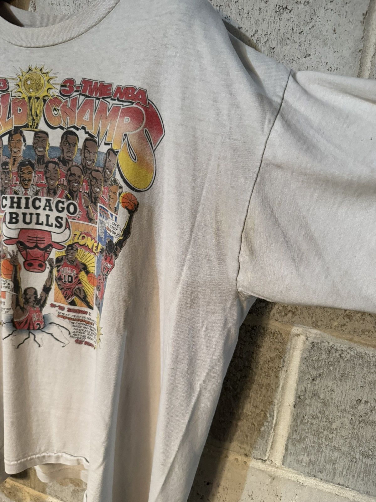 Salem Sportswear Salem Chicago Bulls 1993 3 Peat Size US L / EU 52-54 / 3 - 4 Thumbnail