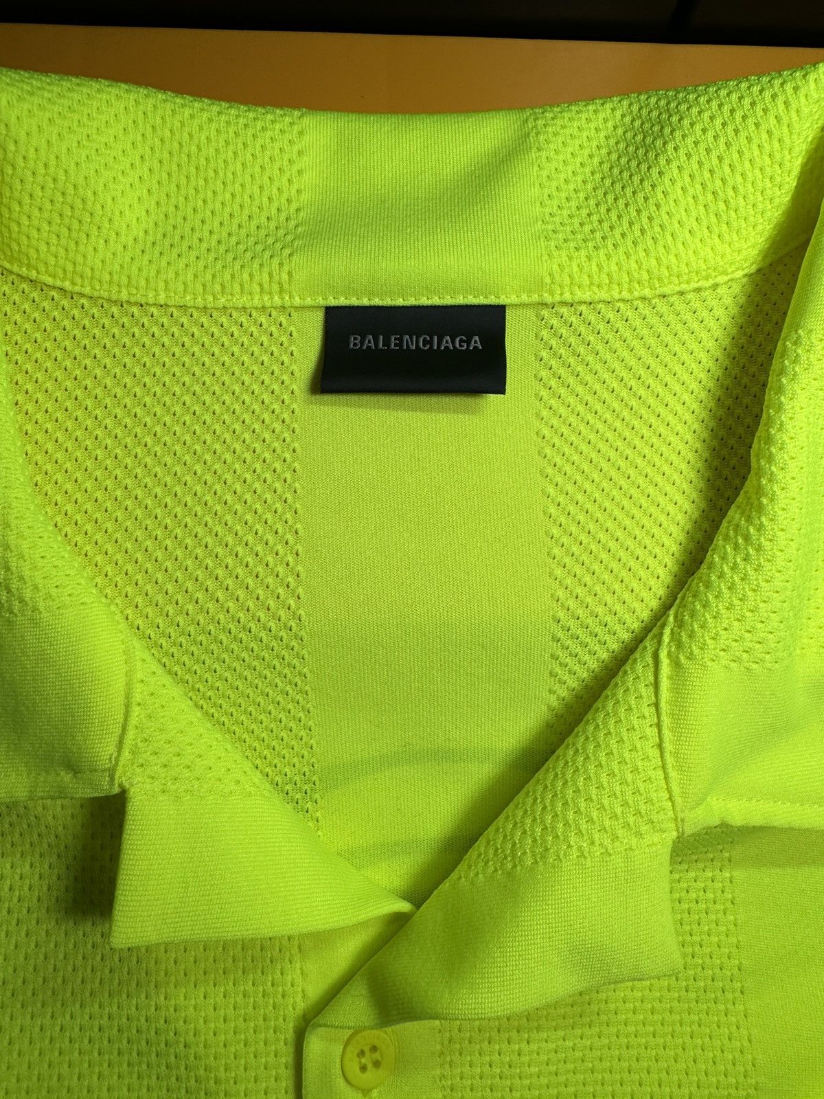 Balenciaga Balenciaga Fluo Yellow Striped Mesh Shirt Size L Size US L / EU 52-54 / 3 - 9 Thumbnail