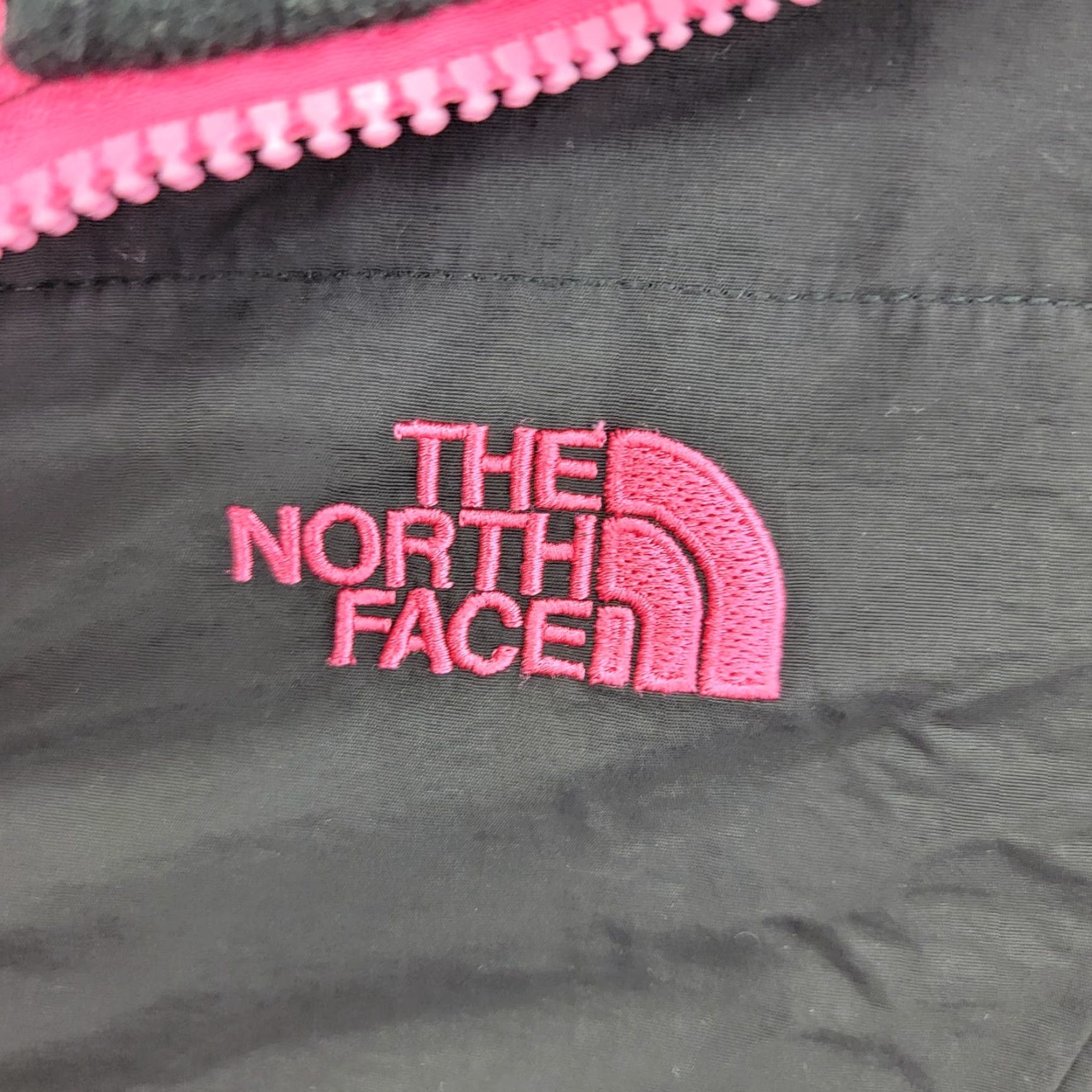 The North Face The North Face jacket Womens Small Polartec Fleece Zip Up Black Pink Distressed Size S / US 4 / IT 40 - 2 Thumbnail