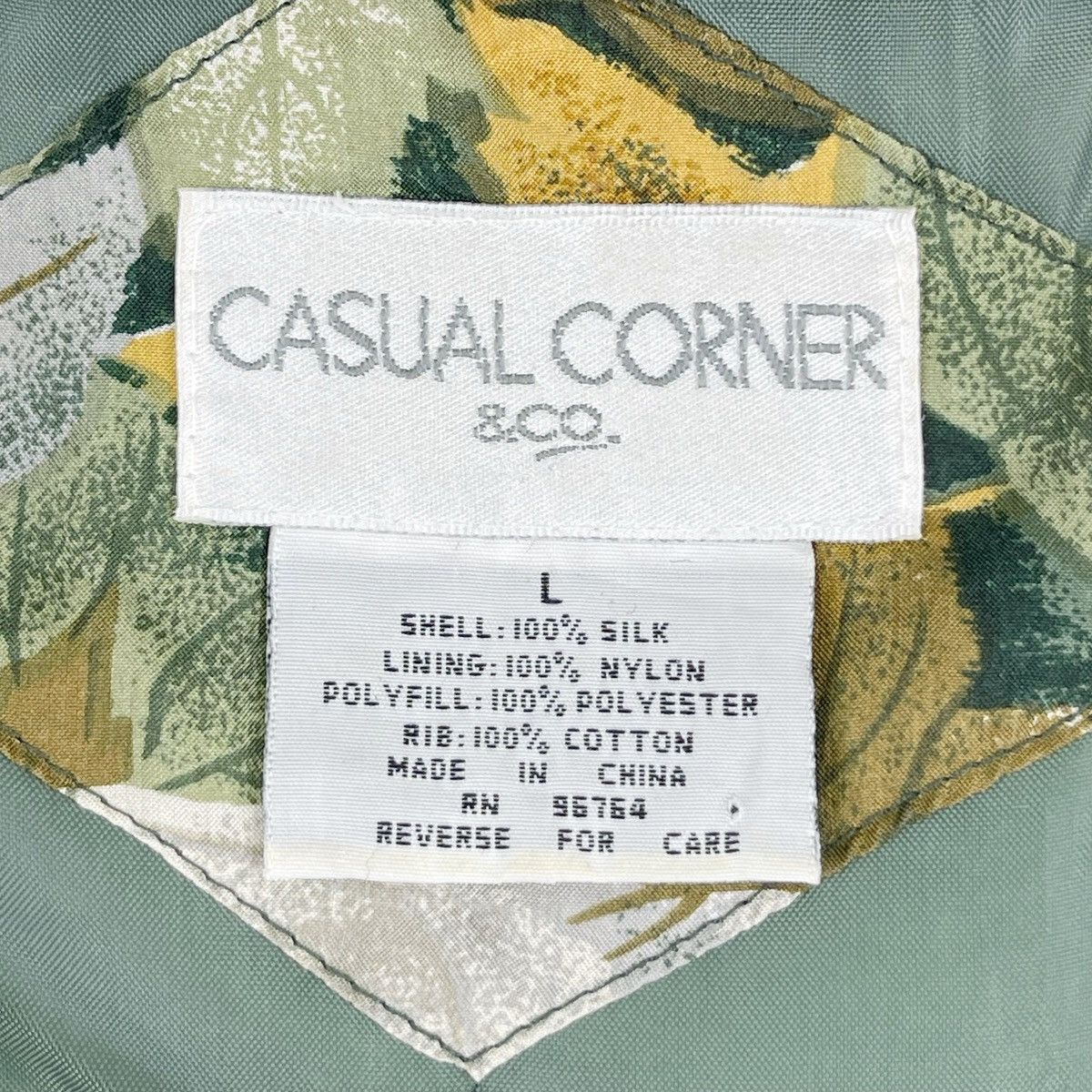 Vintage 90’s Casual Corner All Over Print Silk Bomber Size US XL / EU 56 / 4 - 8 Thumbnail