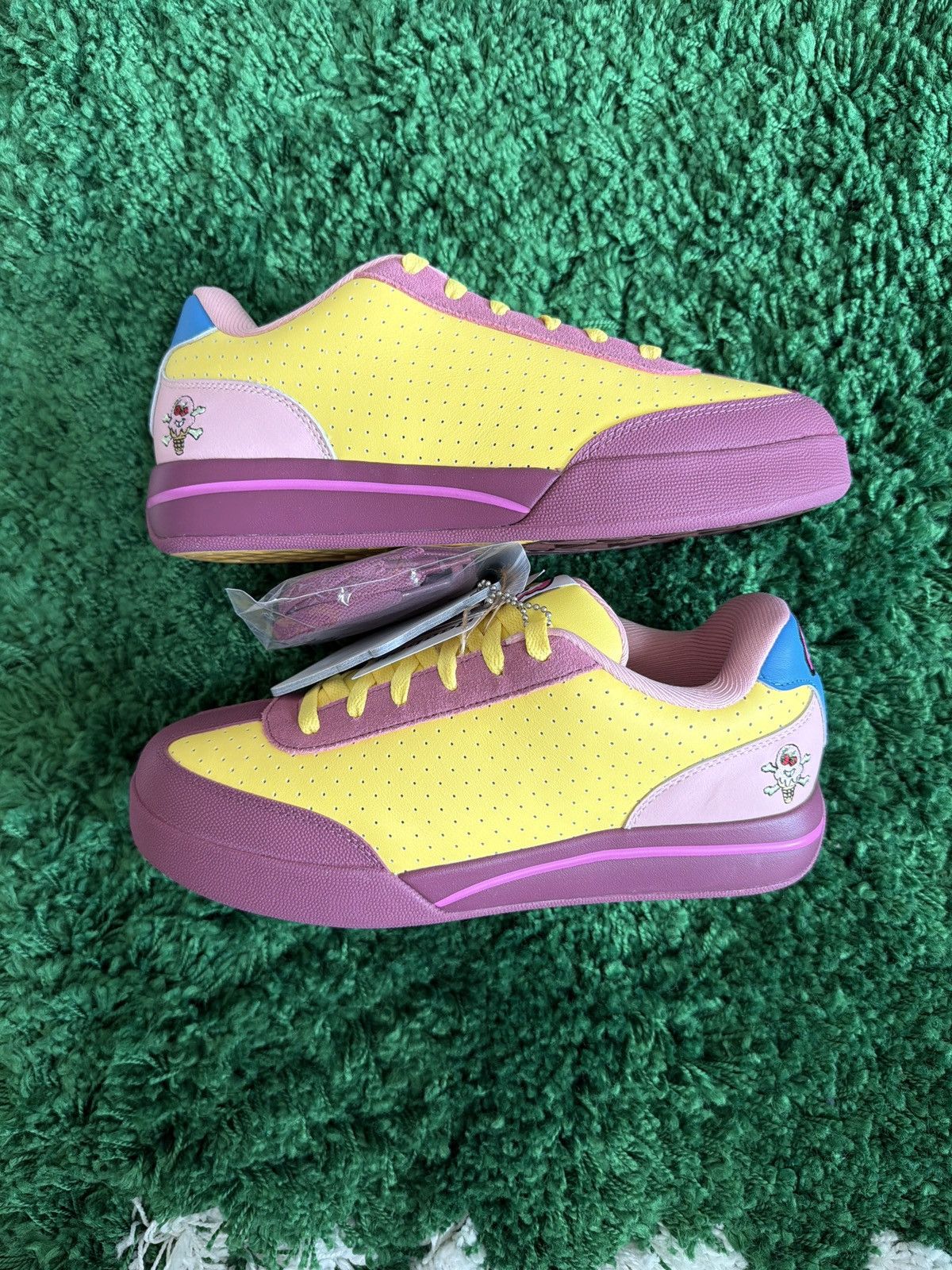 Reebok Icecream x Don Toliver Board Flip Size US 7 / EU 40 - 1 Thumbnail