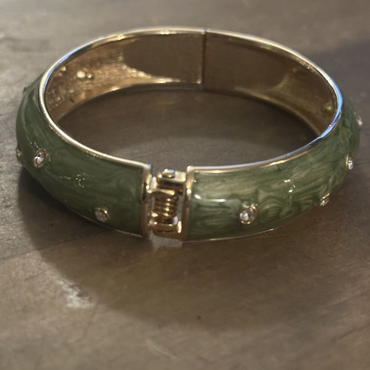 Other Olive green enamel rhinestone hinged bracelet Size ONE SIZE - 7 Thumbnail