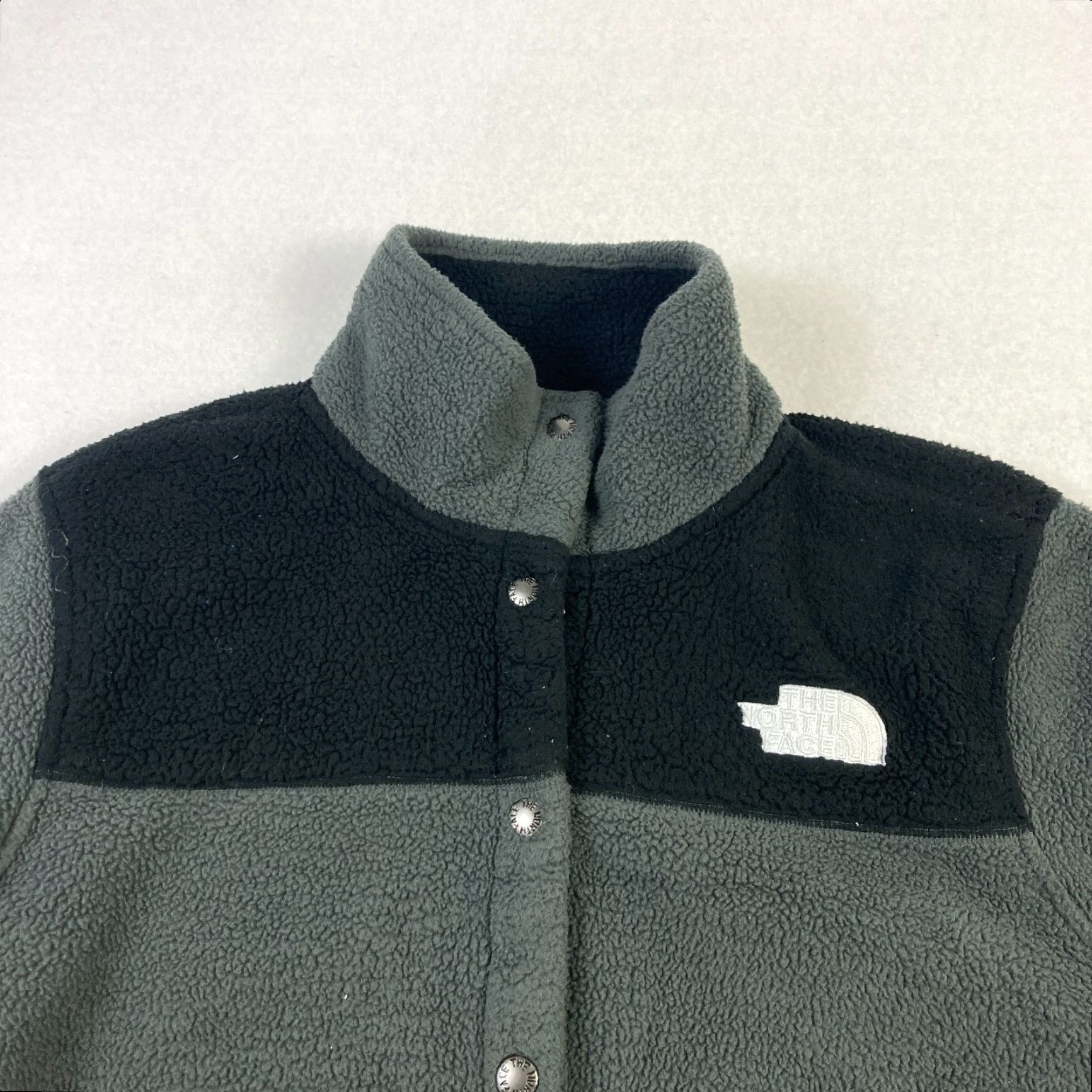 The North Face The North Face Fleece Jacket Women's Medium Gray Color Block Full Zip Snap Size M / US 6-8 / IT 42-44 - 2 Thumbnail
