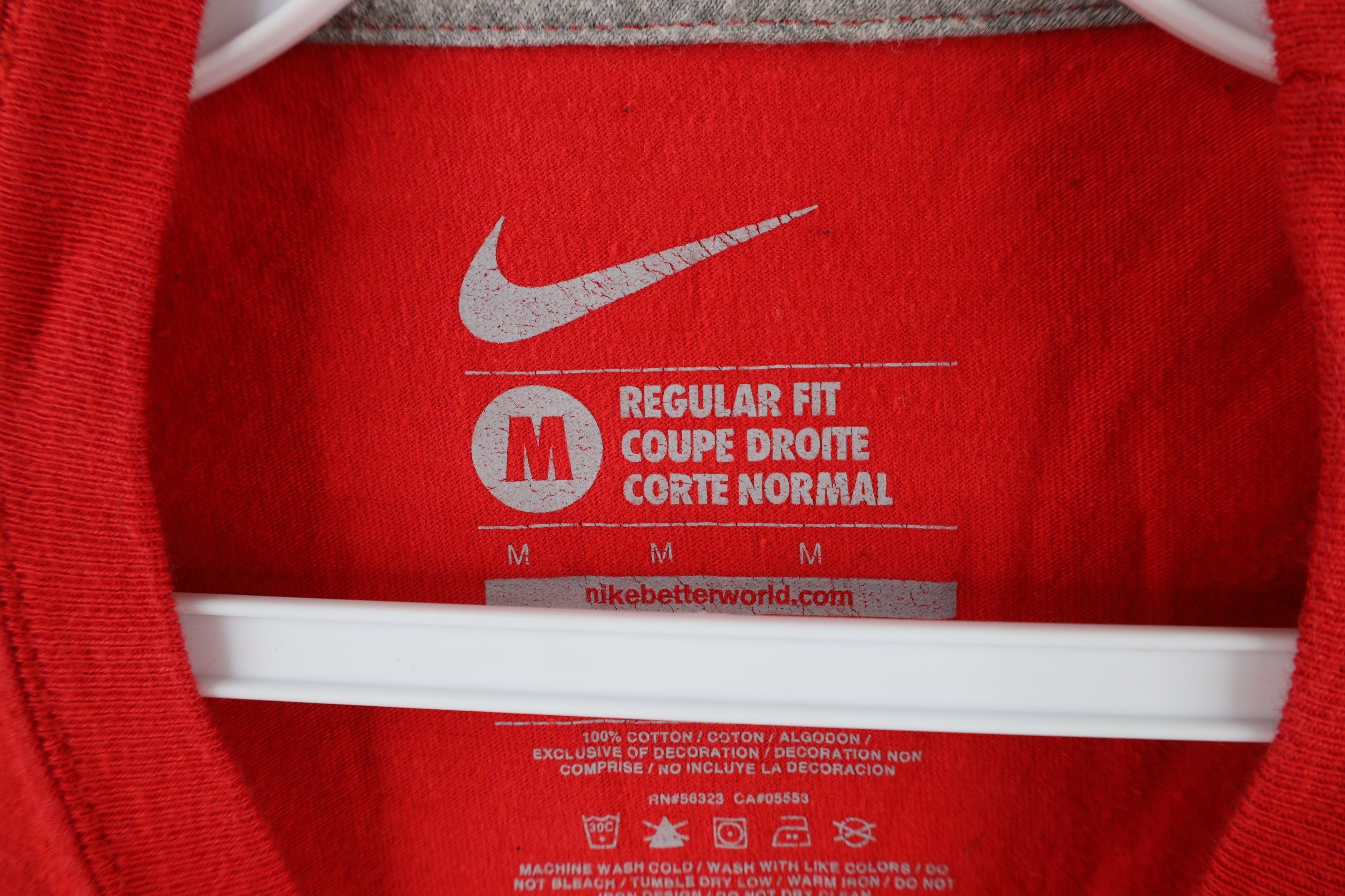 Nike × Vintage Vintage Nike Center Swoosh University of Georgia T-Shirt Red Size US M / EU 48-50 / 2 - 5 Thumbnail