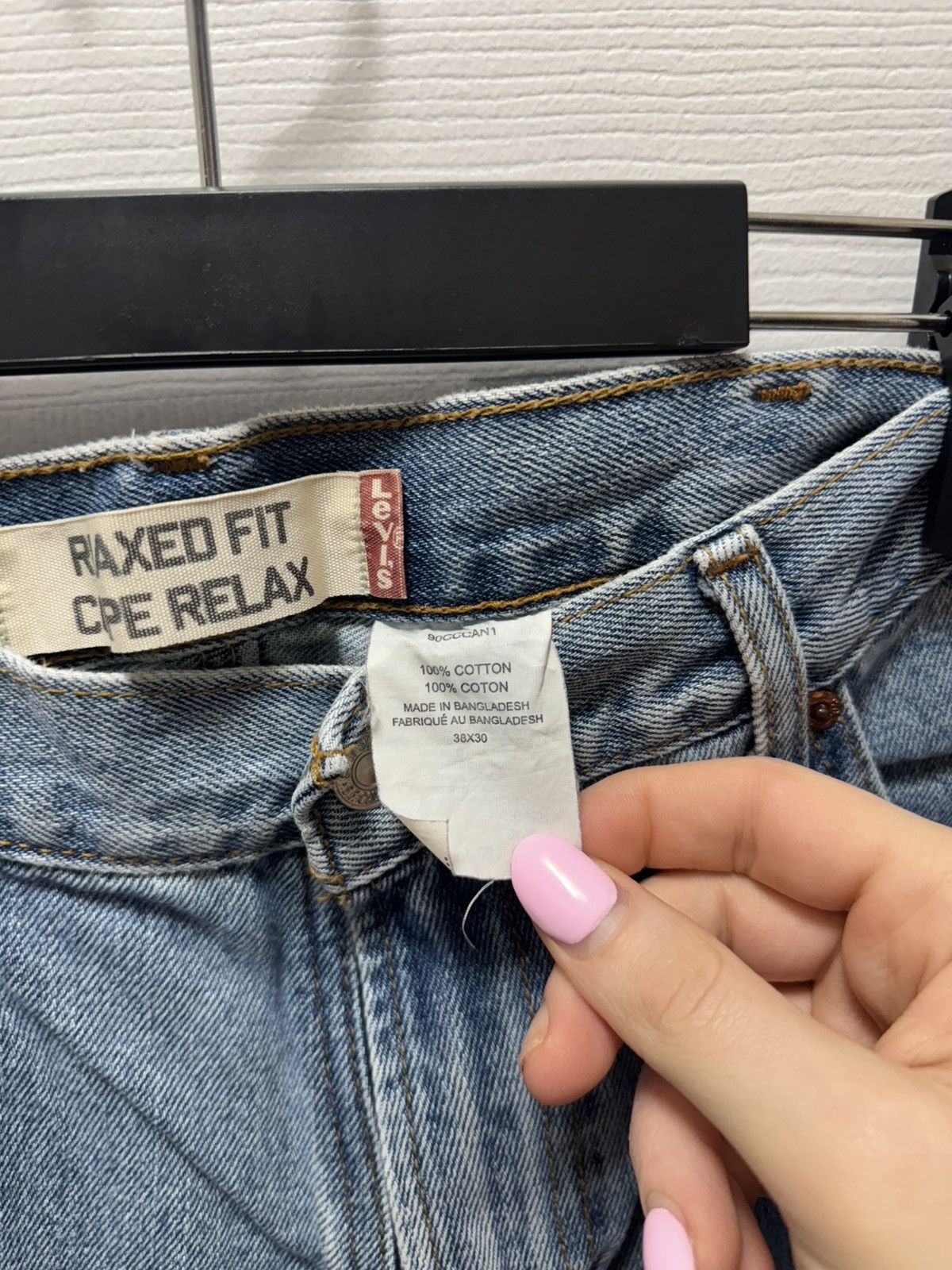 Levi's Vintage Clothing Levi's Levis Relaxed Fit Light Wash Denim Jeans 38x30 No # Size US 38 / EU 54 - 3 Thumbnail