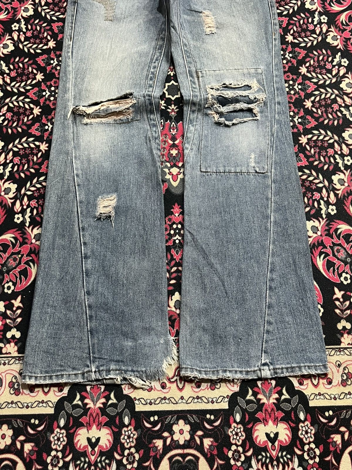 Tornado Mart Vintage Japanese Brand Blue Washed Distressed Flare Jeans Size US 28 / EU 44 - 7 Thumbnail