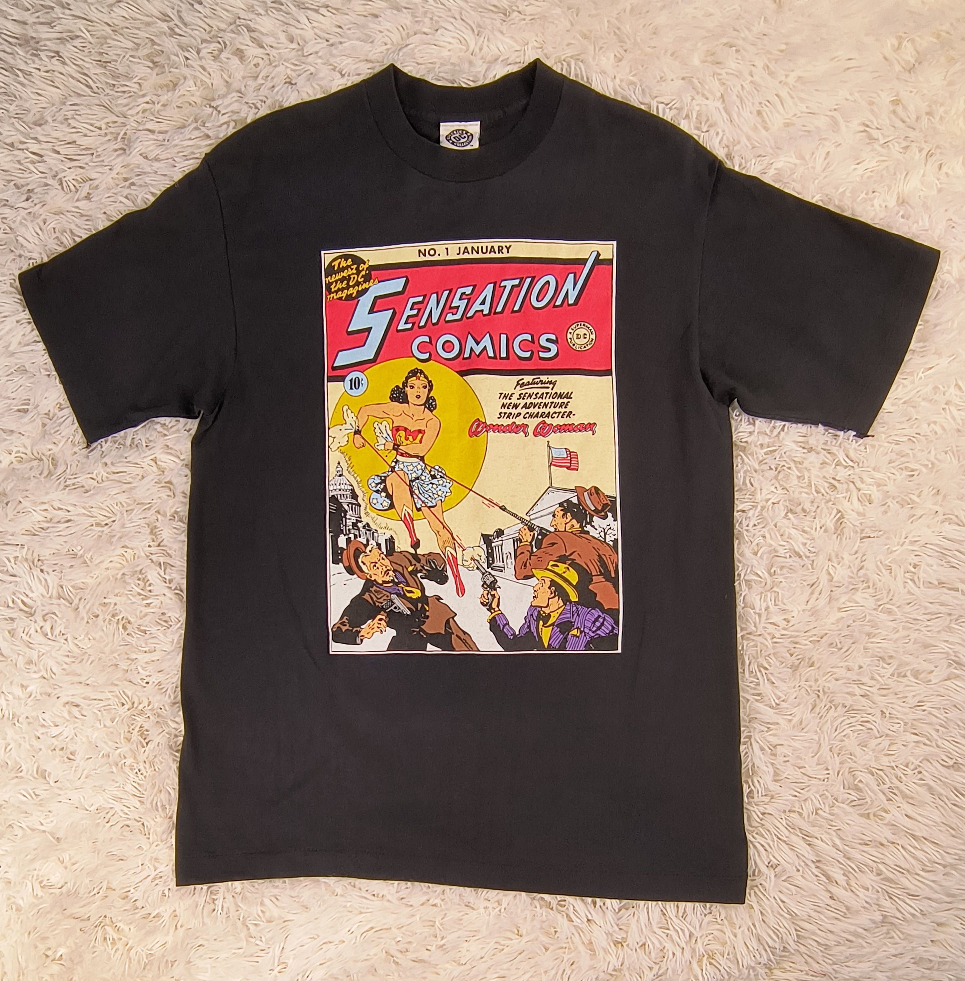 DC Comics Vintage sensational comics Wonder Woman 1993 tee Size US M / EU 48-50 / 2 - 2 Thumbnail