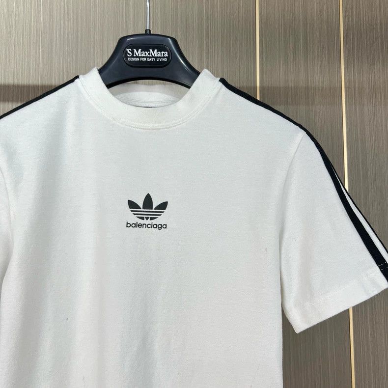 Balenciaga Balenciaga Clover co-branded monogram short sleeves Size US M / EU 48-50 / 2 - 3 Thumbnail