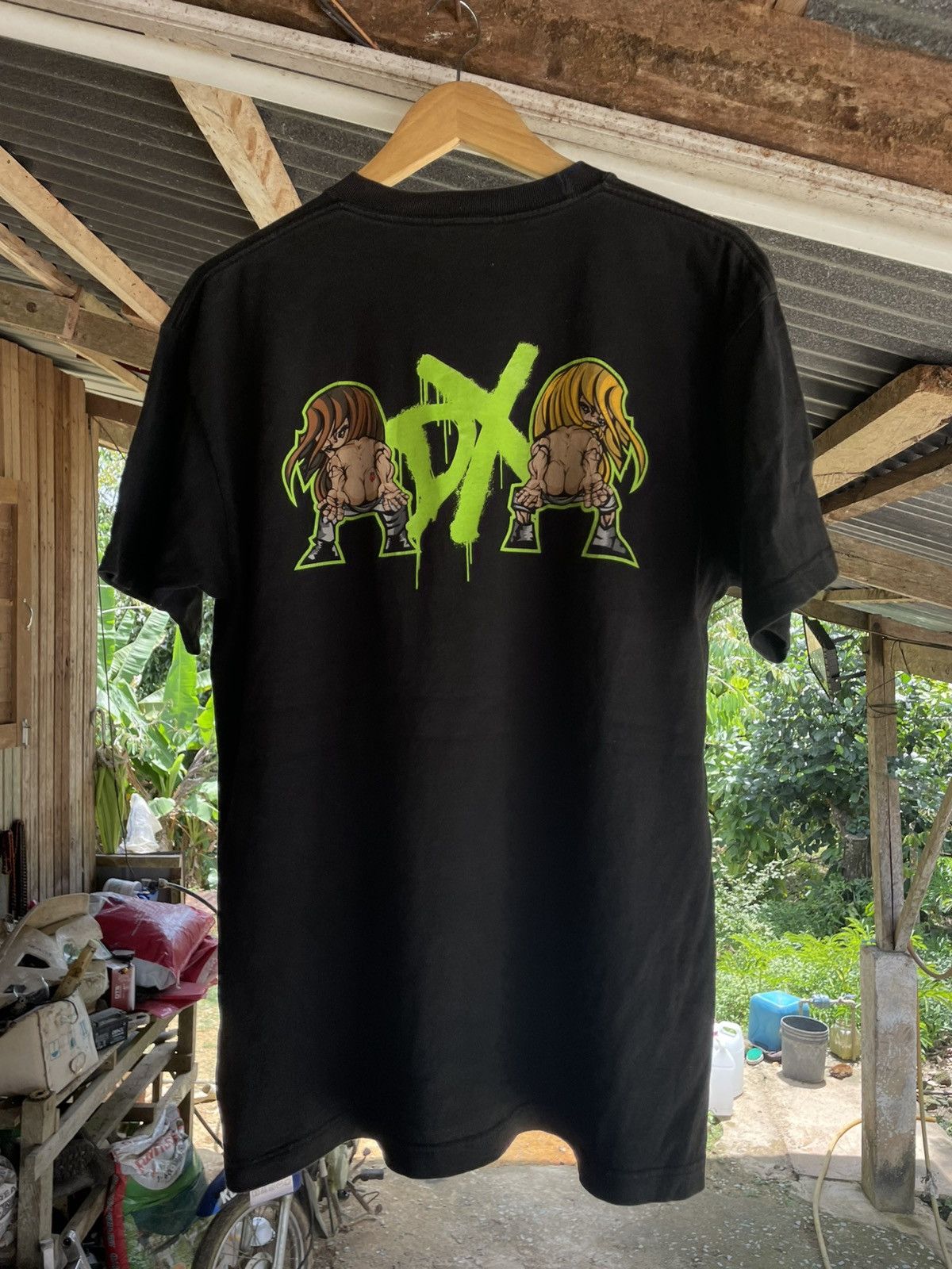 Vintage Vintage DX wwe triple H tshirt Size US L / EU 52-54 / 3 - 3 Thumbnail