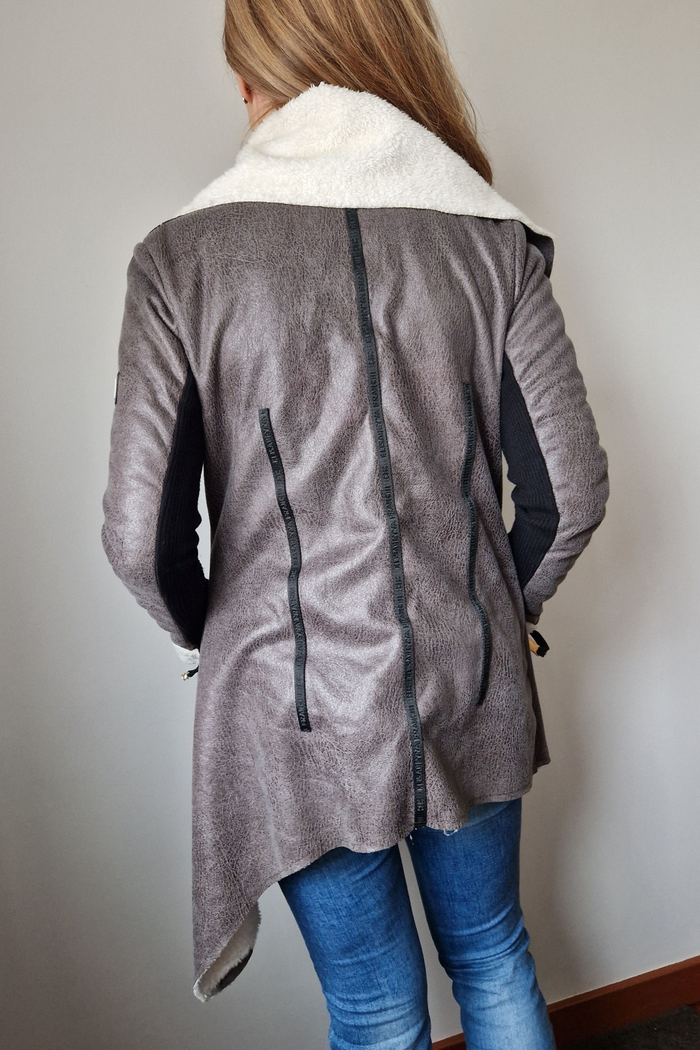 Elisabetta Franchi coat Elisabetta Franchi Size M / US 6-8 / IT 42-44 - 2 Thumbnail