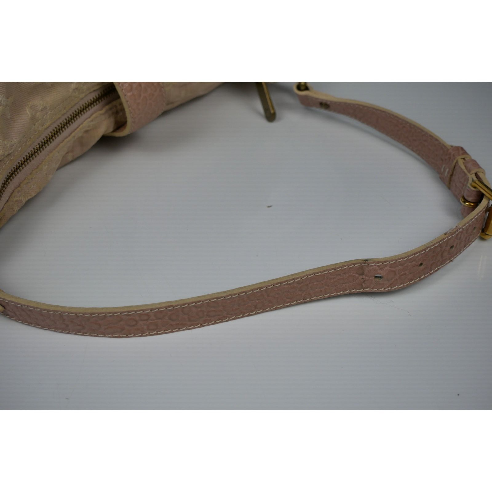 Louis Vuitton Louis Vuitton Rose Denim Monogram Bag Size ONE SIZE - 14 Thumbnail