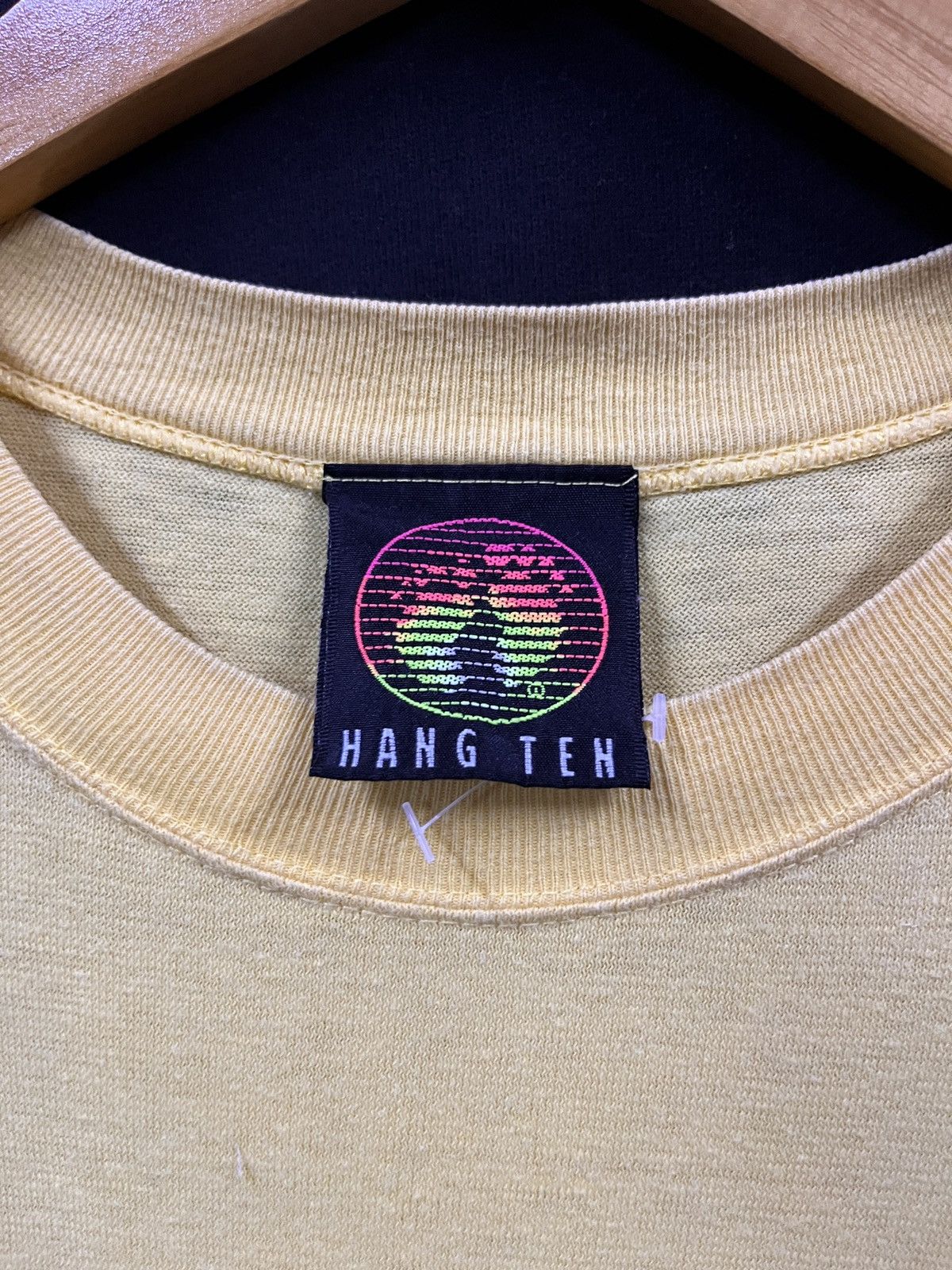 Hang Ten VINTAGE 90s HANG TEN SURFING TSHIRT Size US L / EU 52-54 / 3 - 7 Thumbnail