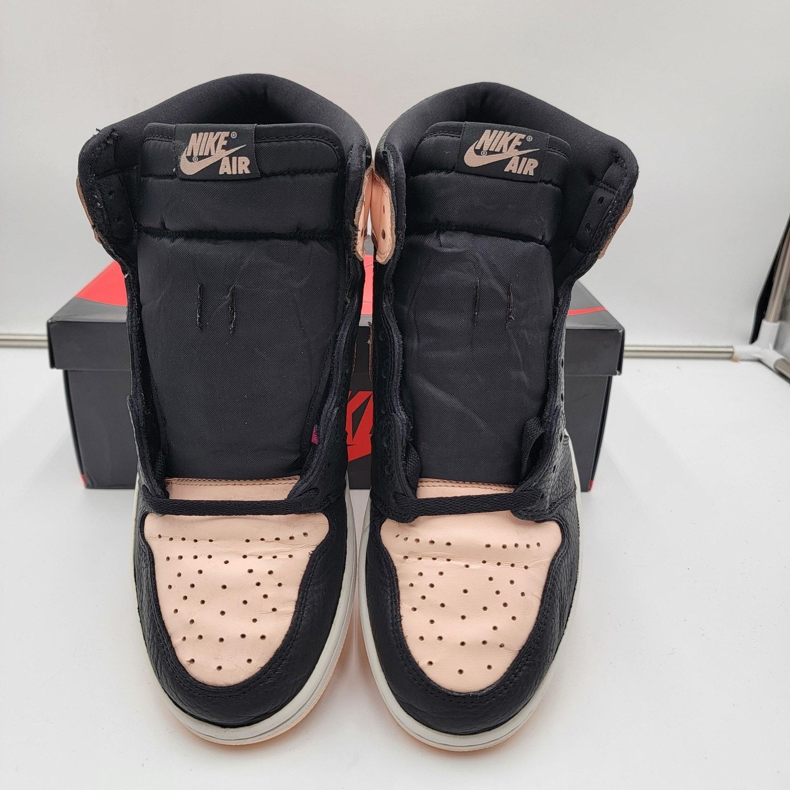 Nike Air Jordan 1 Retro High OG Shoes Mens Size 10.5 555088-081 Size US 10.5 / EU 43-44 - 4 Thumbnail