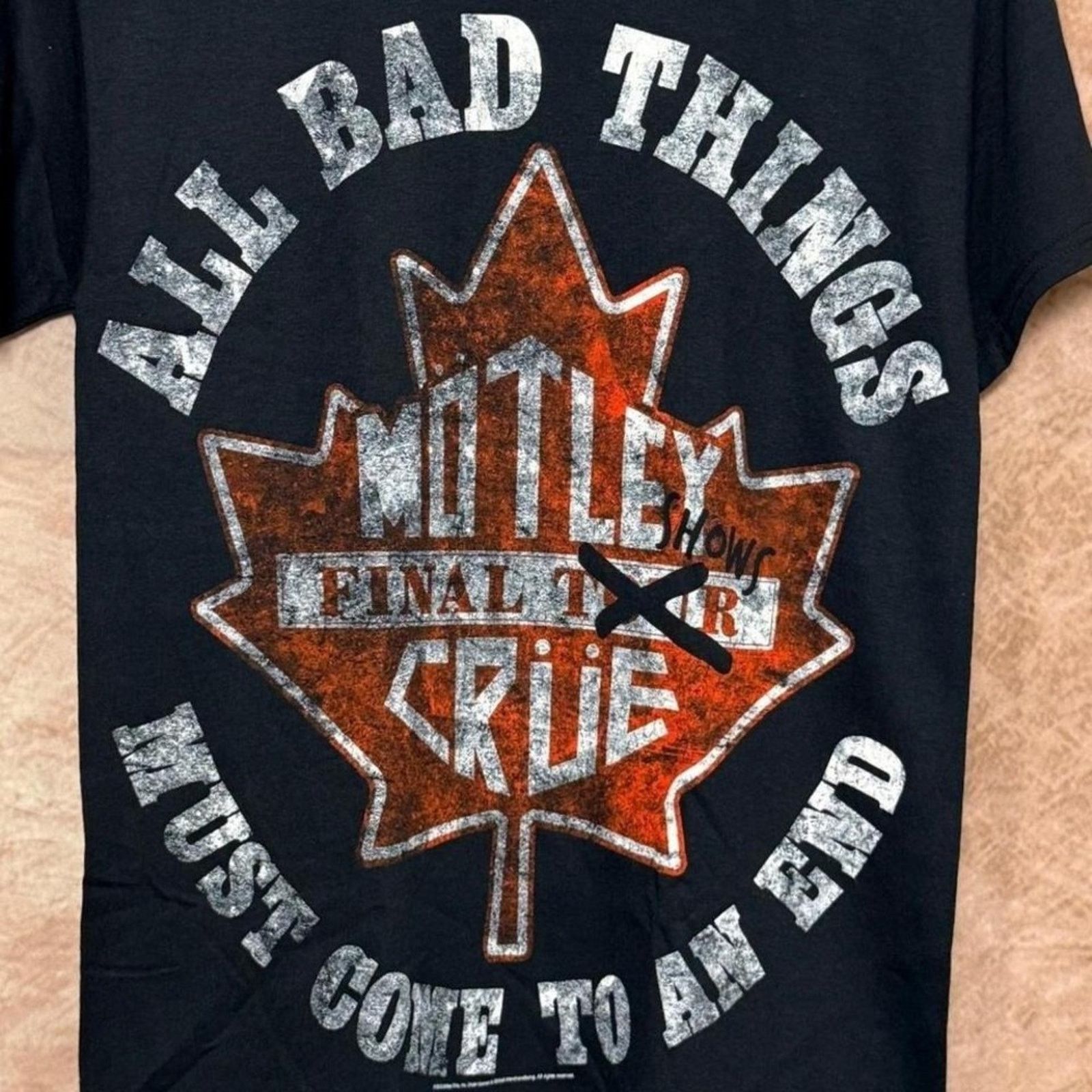 Gildan Motley Crue Final Tour 2015 Canada Tee Size S NWOT Size US S / EU 44-46 / 1 - 3 Thumbnail