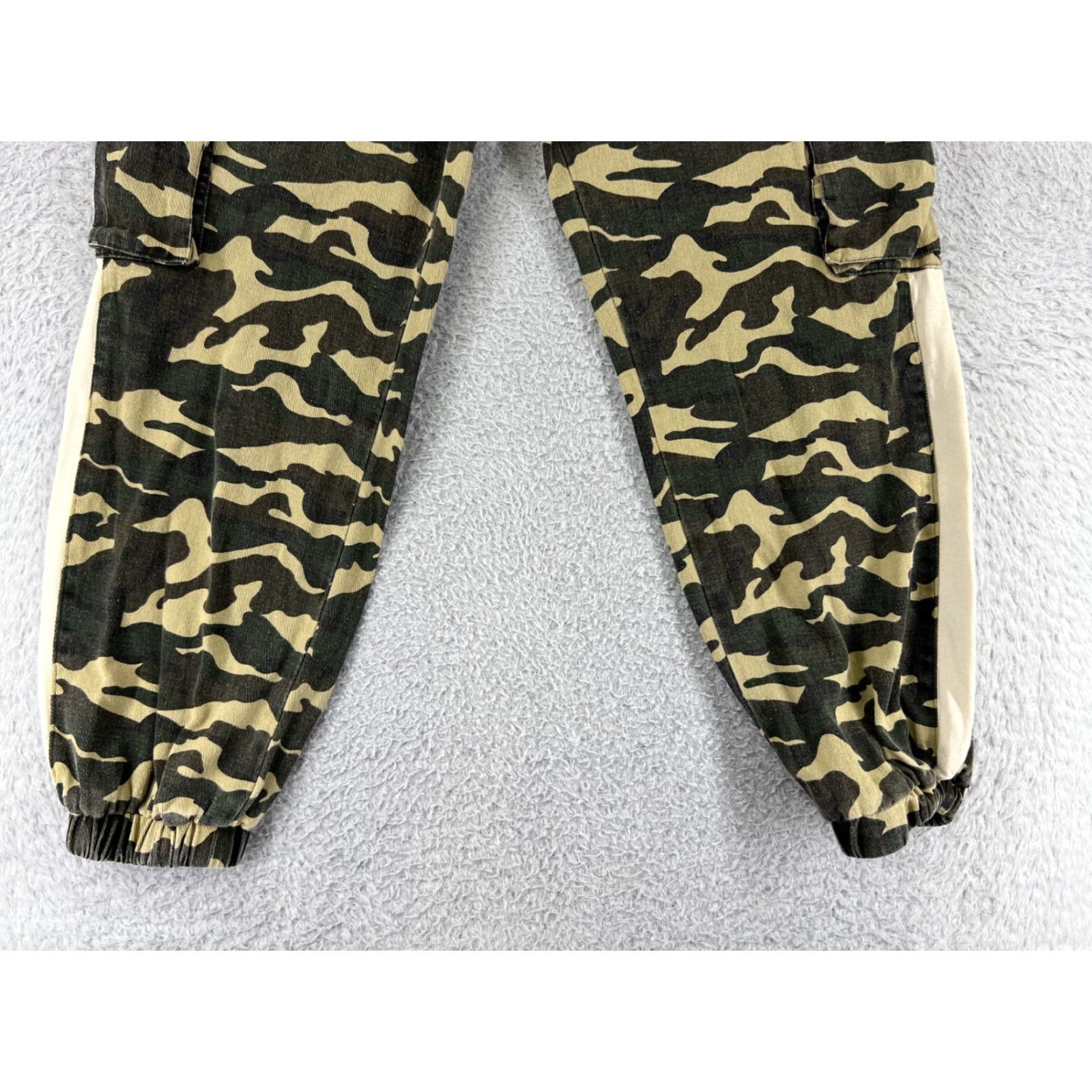 Vintage Cotton Candy Womens Jeans Camouflage 5-Pocket Denim Cotton Blend Cargo Folded Rise High Inseam 25 in Green Small S Womens Jeans Size 28" / US 6 / IT 42 - 5 Thumbnail