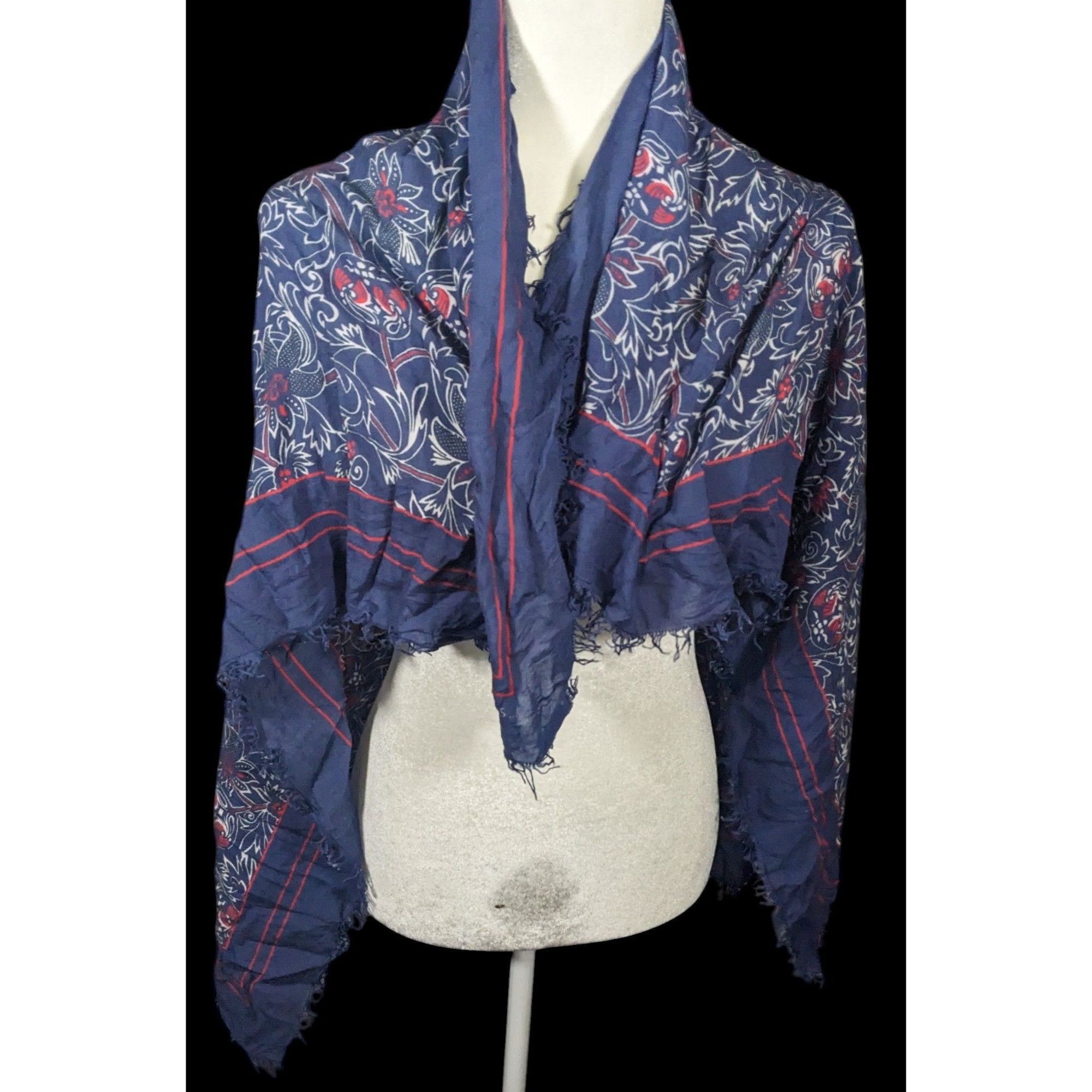 Other Les Petites France Blue And White Floral Scarf Size ONE SIZE - 2 Thumbnail