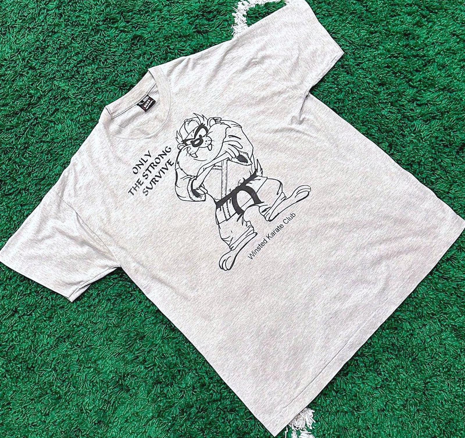 Vintage Vintage Taz Looney Tunes Karate Tee Size XL Size US XL / EU 56 / 4 - 1 Thumbnail