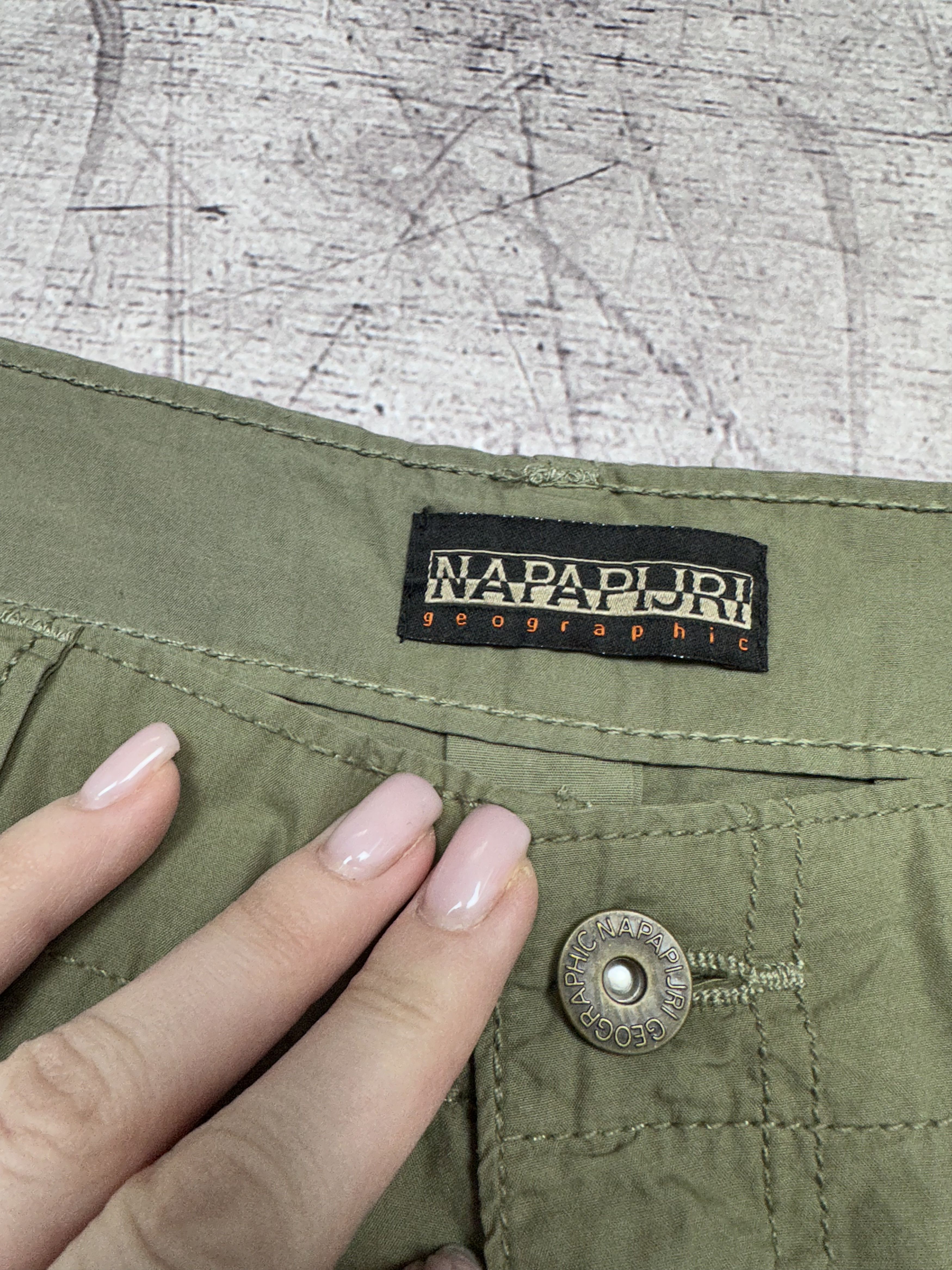 Napapijri Napapijri Mens Cargo Shorts Size US 34 / EU 50 - 4 Thumbnail