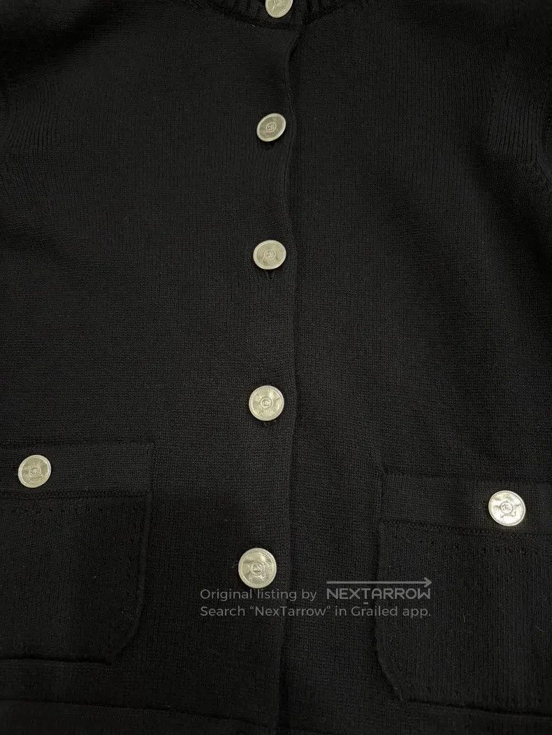 Chanel Chanel Black velvet coin buckle sweater cardigan coat Size XS / US 0-2 / IT 36-38 - 4 Thumbnail