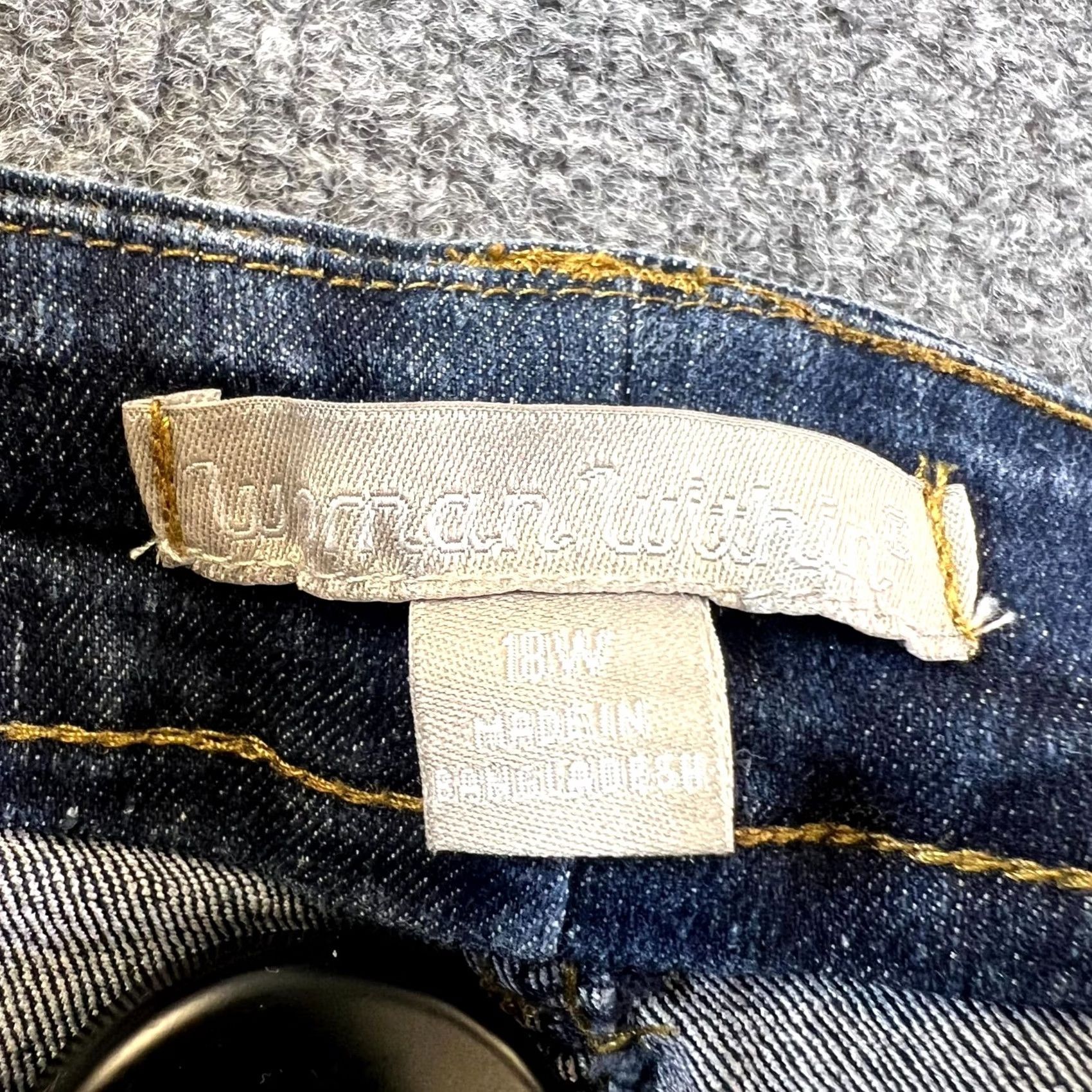 Vintage Woman Within Capri Jeans Women's 18W Blue Denim Cotton Straight Leg Streetwear Jeans Size 40" / US 18 - 6 Thumbnail