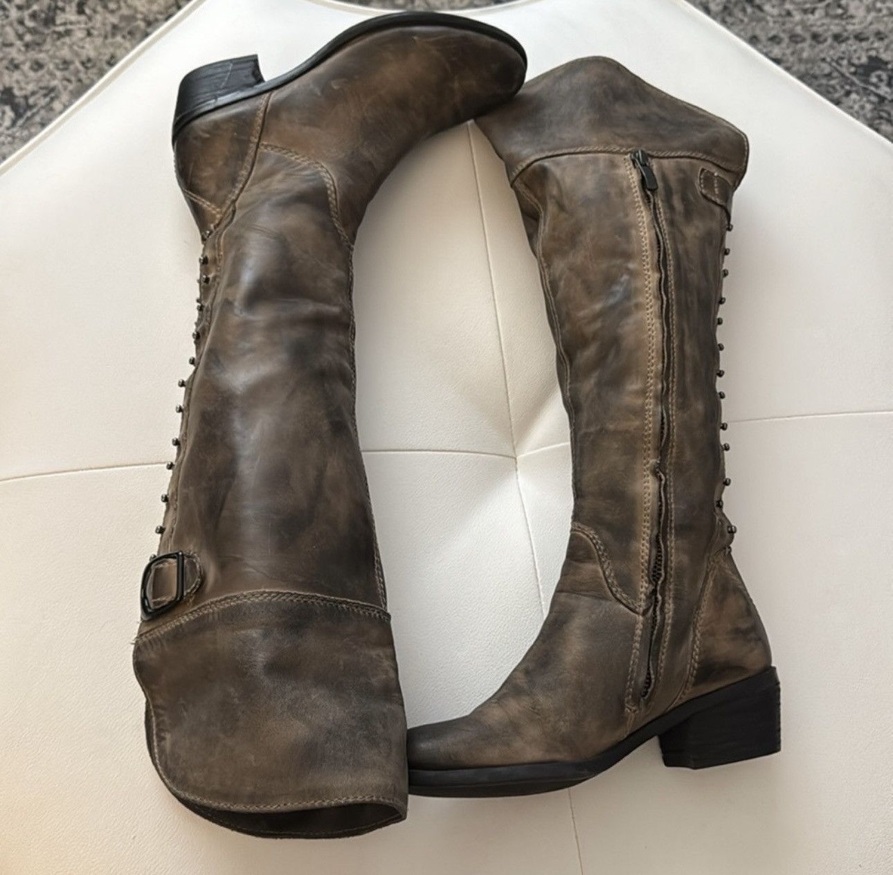 Vince Camuto Vince Camuto Antique Distressed Studded Riding Boots Size US 6 / IT 36 - 4 Thumbnail