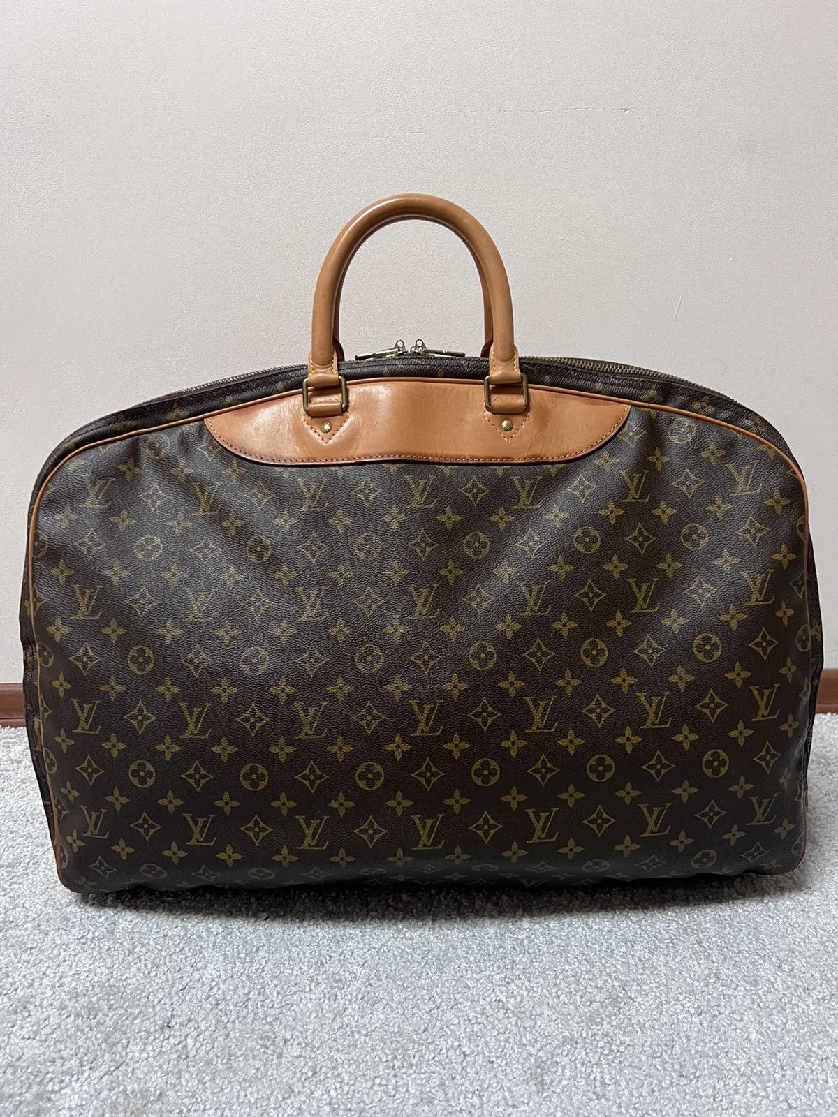 Louis Vuitton Louis Vuitton Alize 60 Monogram Travel Bag Size ONE SIZE - 2 Thumbnail