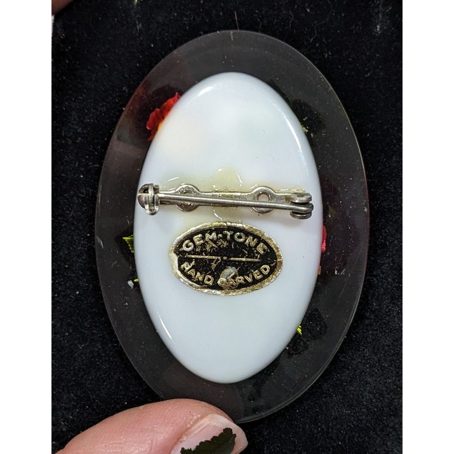 Other Vintage Gem-Tone Rose Carved Lucite Brooch Size ONE SIZE - 6 Thumbnail