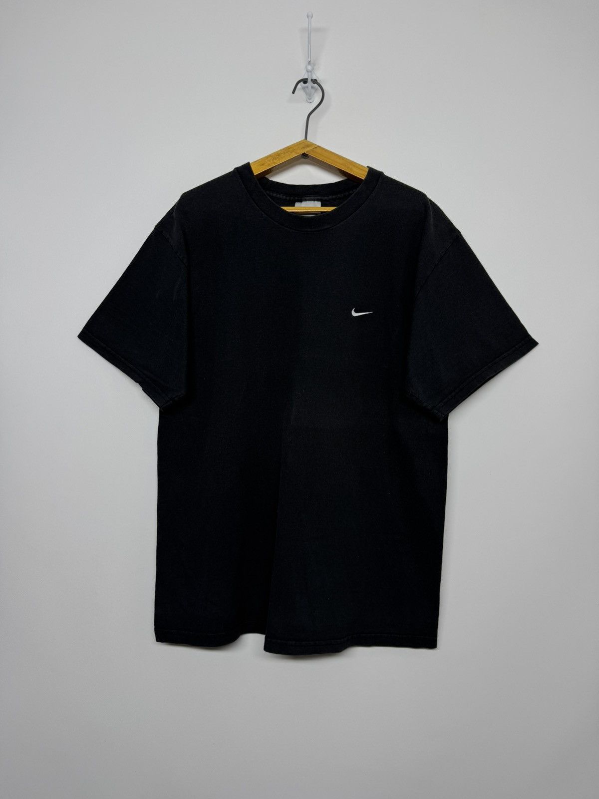 Nike Vintage Y2k Nike Swoosh Logo T-Shirt Size US M / EU 48-50 / 2 - 4 Thumbnail