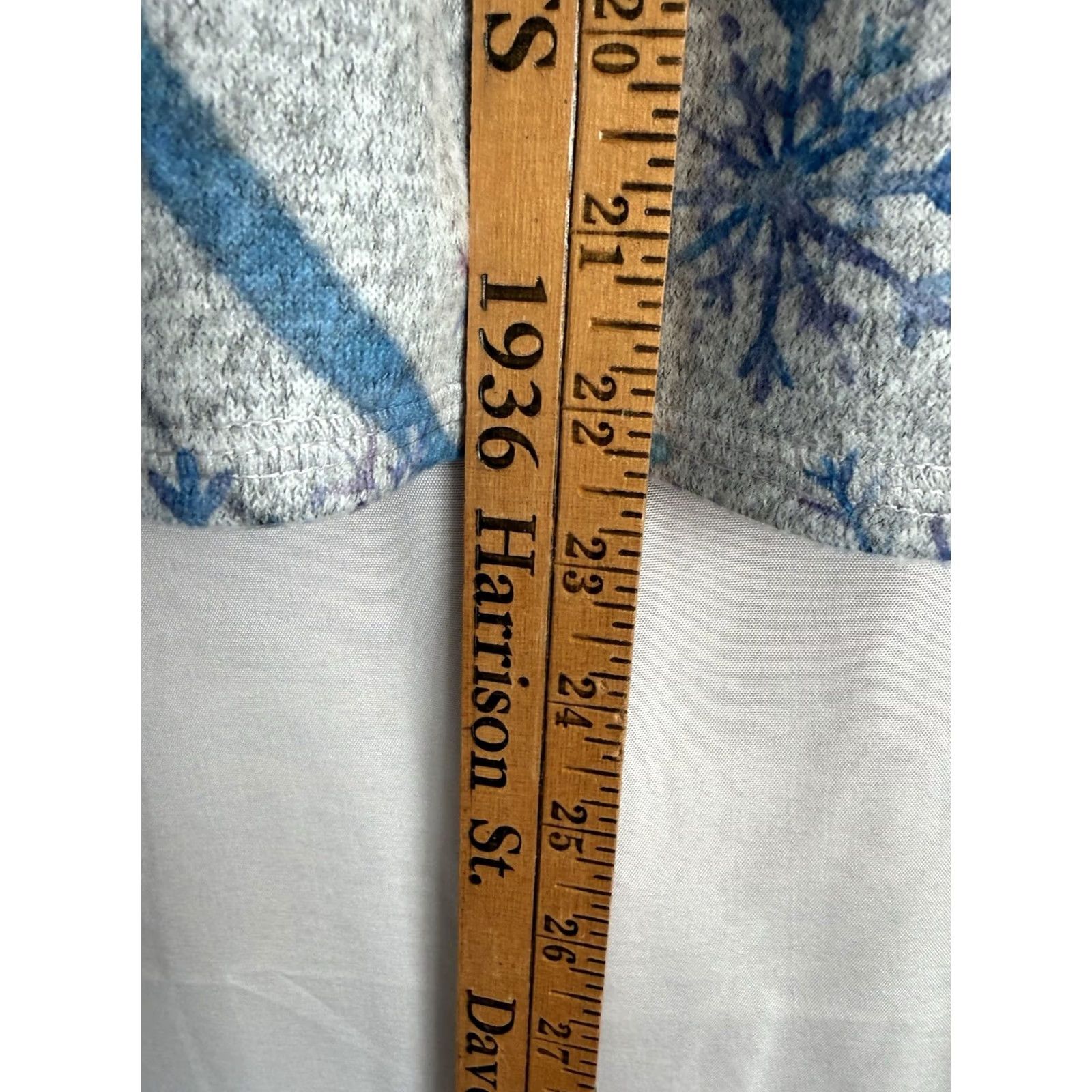 Vintage Et' Louis Womens Christmas Shirt Medium Santa Packages Artsy Wearable Art Comfy Size M / US 6-8 / IT 42-44 - 4 Thumbnail