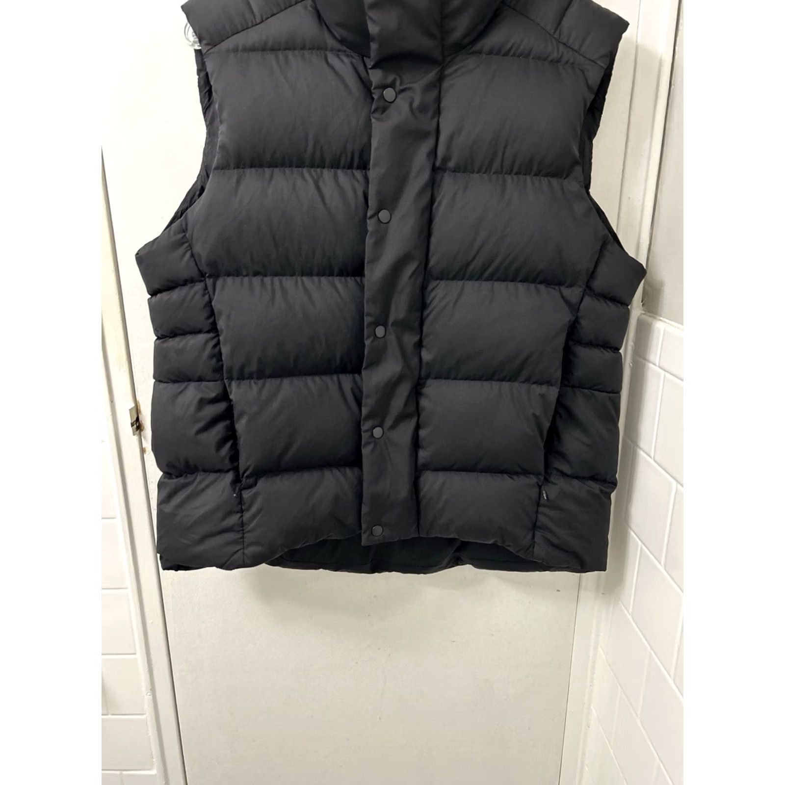 Lululemon Lululemon Wunder Puff Vest Mens Small Black Goose Down Insulated Puffer LM4AIHS Size US S / EU 44-46 / 1 - 3 Thumbnail