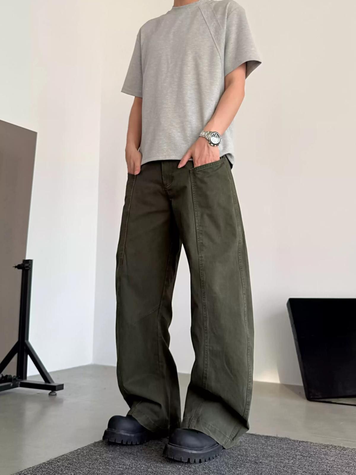 Other Green Wide Leg Jeans, Relaxed Fit Pants Size 32" / US 10 / IT 46 - 1 Thumbnail